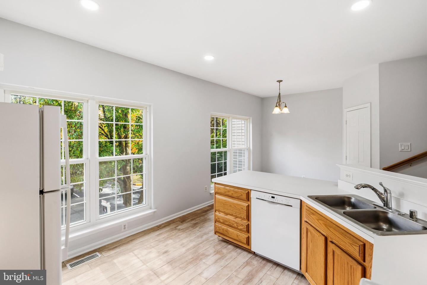 12098 ANTLER CT, FAIRFAX, Virginia 22030, 3 Bedrooms Bedrooms, ,2 BathroomsBathrooms,Residential,For sale,12098 ANTLER CT,VAFX2274040 MLS # VAFX2274040 12098 ANTLER CT, FAIRFAX, Virginia 22030, 3 Bedrooms Bedrooms, ,2 BathroomsBathrooms,Residential,For sale,12098 ANTLER CT,VAFX2274040 MLS # VAFX2274040