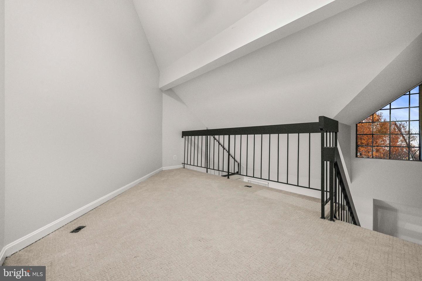 6017-B CURTIER DR #B, ALEXANDRIA, Virginia 22310, 2 Bedrooms Bedrooms, ,2 BathroomsBathrooms,Residential,For sale,6017-B CURTIER DR #B,VAFX2274046 MLS # VAFX2274046 6017-B CURTIER DR #B, ALEXANDRIA, Virginia 22310, 2 Bedrooms Bedrooms, ,2 BathroomsBathrooms,Residential,For sale,6017-B CURTIER DR #B,VAFX2274046 MLS # VAFX2274046