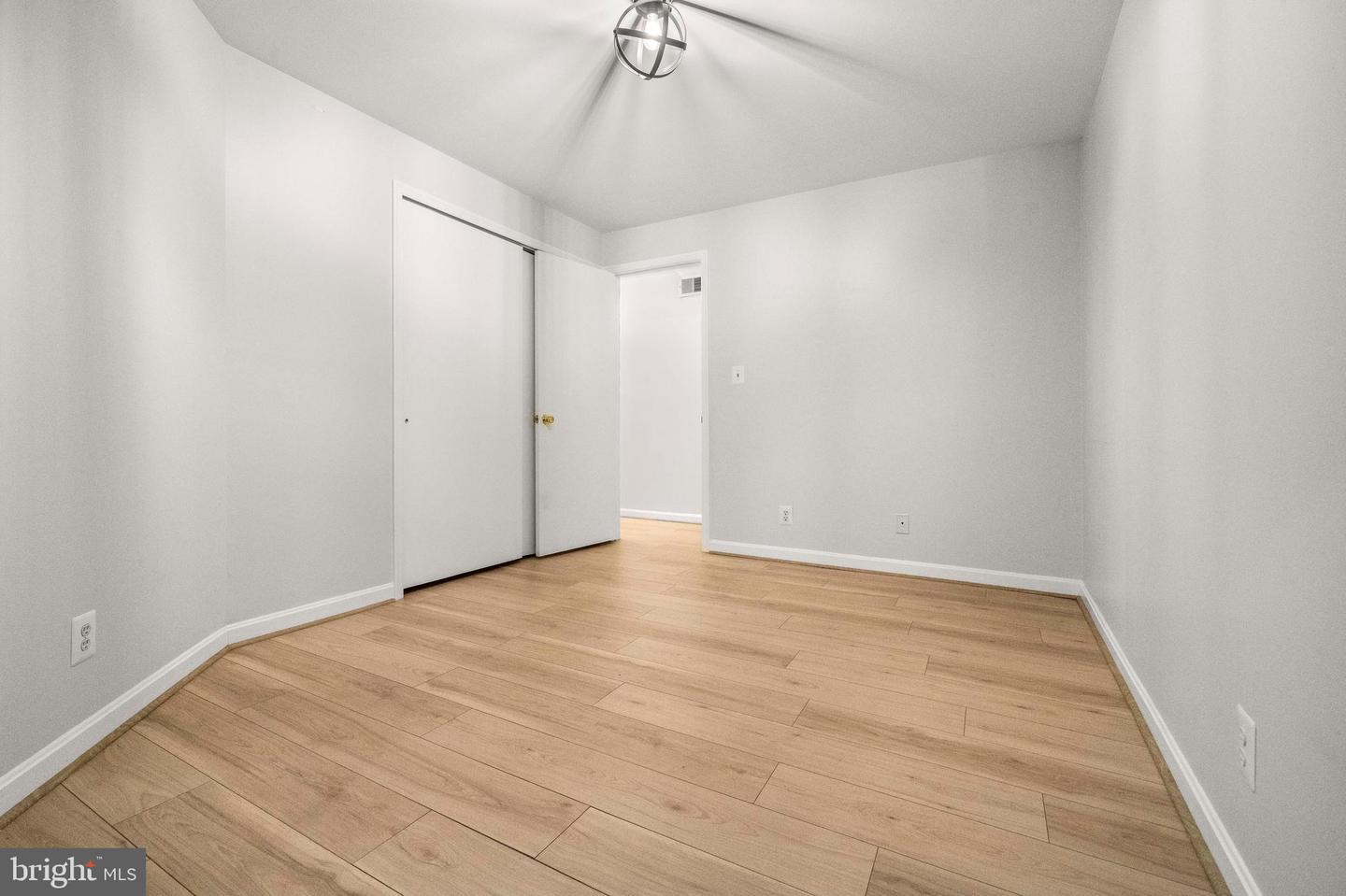 6017-B CURTIER DR #B, ALEXANDRIA, Virginia 22310, 2 Bedrooms Bedrooms, ,2 BathroomsBathrooms,Residential,For sale,6017-B CURTIER DR #B,VAFX2274046 MLS # VAFX2274046 6017-B CURTIER DR #B, ALEXANDRIA, Virginia 22310, 2 Bedrooms Bedrooms, ,2 BathroomsBathrooms,Residential,For sale,6017-B CURTIER DR #B,VAFX2274046 MLS # VAFX2274046