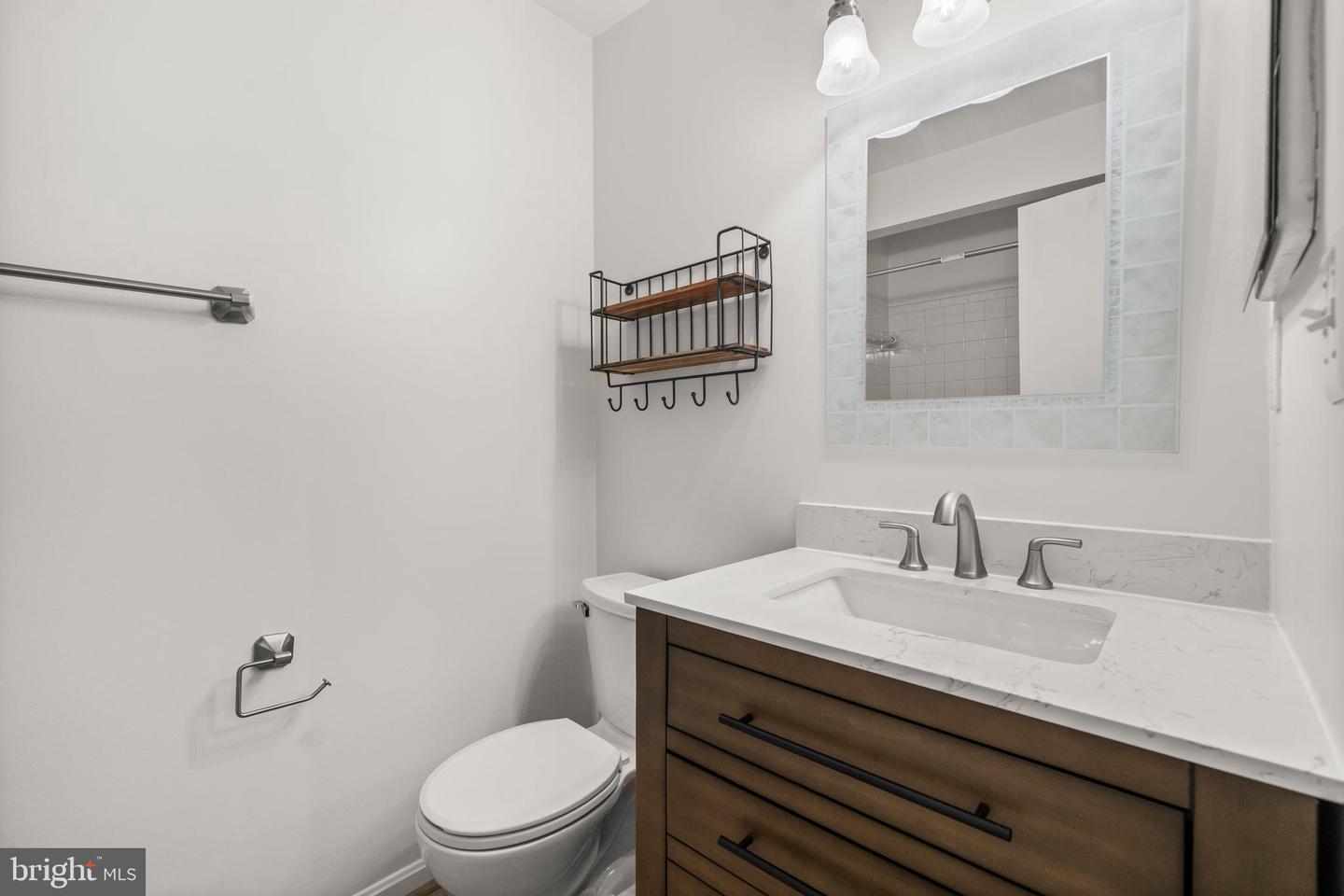 6017-B CURTIER DR #B, ALEXANDRIA, Virginia 22310, 2 Bedrooms Bedrooms, ,2 BathroomsBathrooms,Residential,For sale,6017-B CURTIER DR #B,VAFX2274046 MLS # VAFX2274046 6017-B CURTIER DR #B, ALEXANDRIA, Virginia 22310, 2 Bedrooms Bedrooms, ,2 BathroomsBathrooms,Residential,For sale,6017-B CURTIER DR #B,VAFX2274046 MLS # VAFX2274046