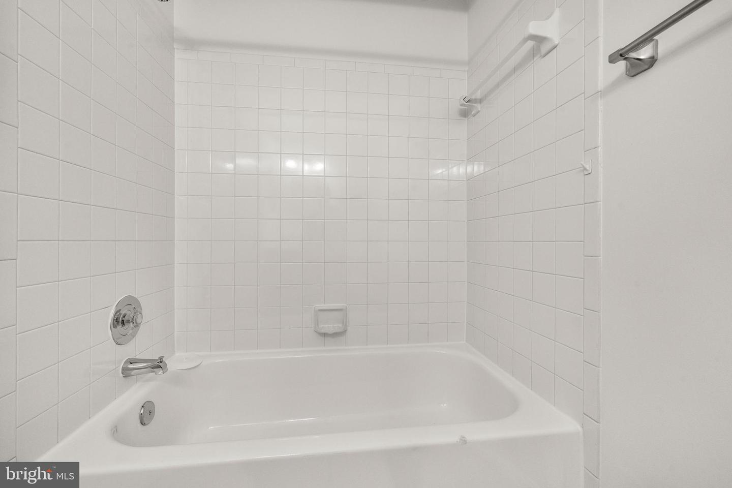 6017-B CURTIER DR #B, ALEXANDRIA, Virginia 22310, 2 Bedrooms Bedrooms, ,2 BathroomsBathrooms,Residential,For sale,6017-B CURTIER DR #B,VAFX2274046 MLS # VAFX2274046 6017-B CURTIER DR #B, ALEXANDRIA, Virginia 22310, 2 Bedrooms Bedrooms, ,2 BathroomsBathrooms,Residential,For sale,6017-B CURTIER DR #B,VAFX2274046 MLS # VAFX2274046