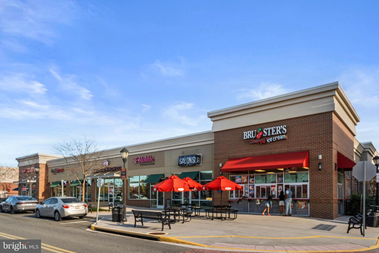 6017-B CURTIER DR #B, ALEXANDRIA, Virginia 22310, 2 Bedrooms Bedrooms, ,2 BathroomsBathrooms,Residential,For sale,6017-B CURTIER DR #B,VAFX2274046 MLS # VAFX2274046 6017-B CURTIER DR #B, ALEXANDRIA, Virginia 22310, 2 Bedrooms Bedrooms, ,2 BathroomsBathrooms,Residential,For sale,6017-B CURTIER DR #B,VAFX2274046 MLS # VAFX2274046