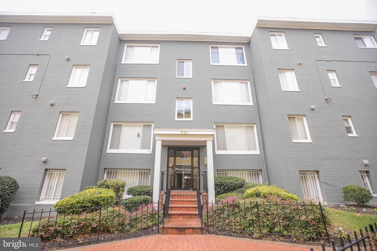 717 BRANDYWINE ST SE #303, WASHINGTON, District Of Columbia 20032, 2 Bedrooms Bedrooms, ,1 BathroomBathrooms,Residential,For sale,717 BRANDYWINE ST SE #303,DCDC2227022 MLS # DCDC2227022 717 BRANDYWINE ST SE #303, WASHINGTON, District Of Columbia 20032, 2 Bedrooms Bedrooms, ,1 BathroomBathrooms,Residential,For sale,717 BRANDYWINE ST SE #303,DCDC2227022 MLS # DCDC2227022