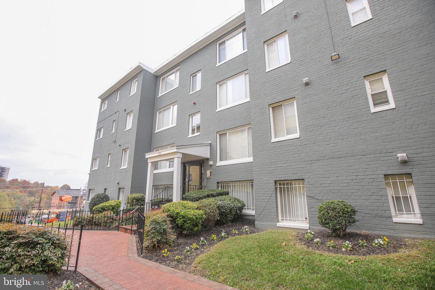 717 BRANDYWINE ST SE #303, WASHINGTON, District Of Columbia 20032, 2 Bedrooms Bedrooms, ,1 BathroomBathrooms,Residential,For sale,717 BRANDYWINE ST SE #303,DCDC2227022 MLS # DCDC2227022 717 BRANDYWINE ST SE #303, WASHINGTON, District Of Columbia 20032, 2 Bedrooms Bedrooms, ,1 BathroomBathrooms,Residential,For sale,717 BRANDYWINE ST SE #303,DCDC2227022 MLS # DCDC2227022