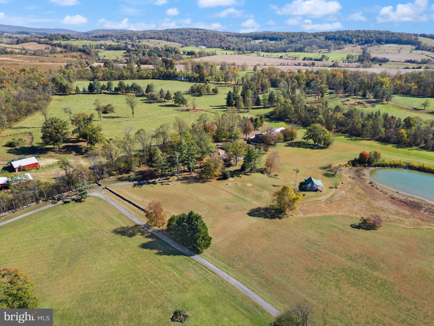 7099 GLEN CURTISS LN, WARRENTON, Virginia 20187, 4 Bedrooms Bedrooms, ,3 BathroomsBathrooms,Residential,For sale,7099 GLEN CURTISS LN,VAFQ2019378 MLS # VAFQ2019378 7099 GLEN CURTISS LN, WARRENTON, Virginia 20187, 4 Bedrooms Bedrooms, ,3 BathroomsBathrooms,Residential,For sale,7099 GLEN CURTISS LN,VAFQ2019378 MLS # VAFQ2019378