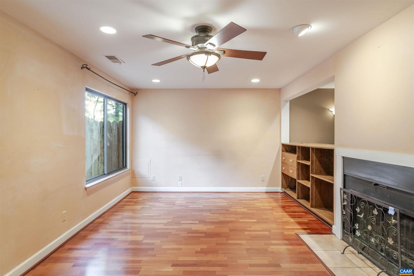 1545 BIRNAM DR, CHARLOTTESVILLE, Virginia 22901, 2 Bedrooms Bedrooms, ,2 BathroomsBathrooms,Residential,For sale,1545 BIRNAM DR,670004 MLS # 670004 1545 BIRNAM DR, CHARLOTTESVILLE, Virginia 22901, 2 Bedrooms Bedrooms, ,2 BathroomsBathrooms,Residential,For sale,1545 BIRNAM DR,670004 MLS # 670004