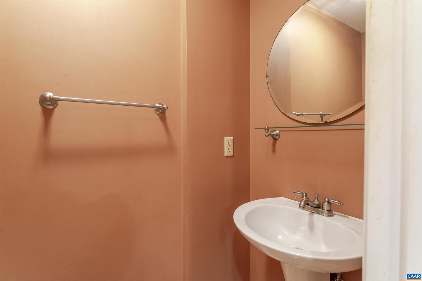 1545 BIRNAM DR, CHARLOTTESVILLE, Virginia 22901, 2 Bedrooms Bedrooms, ,2 BathroomsBathrooms,Residential,For sale,1545 BIRNAM DR,670004 MLS # 670004 1545 BIRNAM DR, CHARLOTTESVILLE, Virginia 22901, 2 Bedrooms Bedrooms, ,2 BathroomsBathrooms,Residential,For sale,1545 BIRNAM DR,670004 MLS # 670004