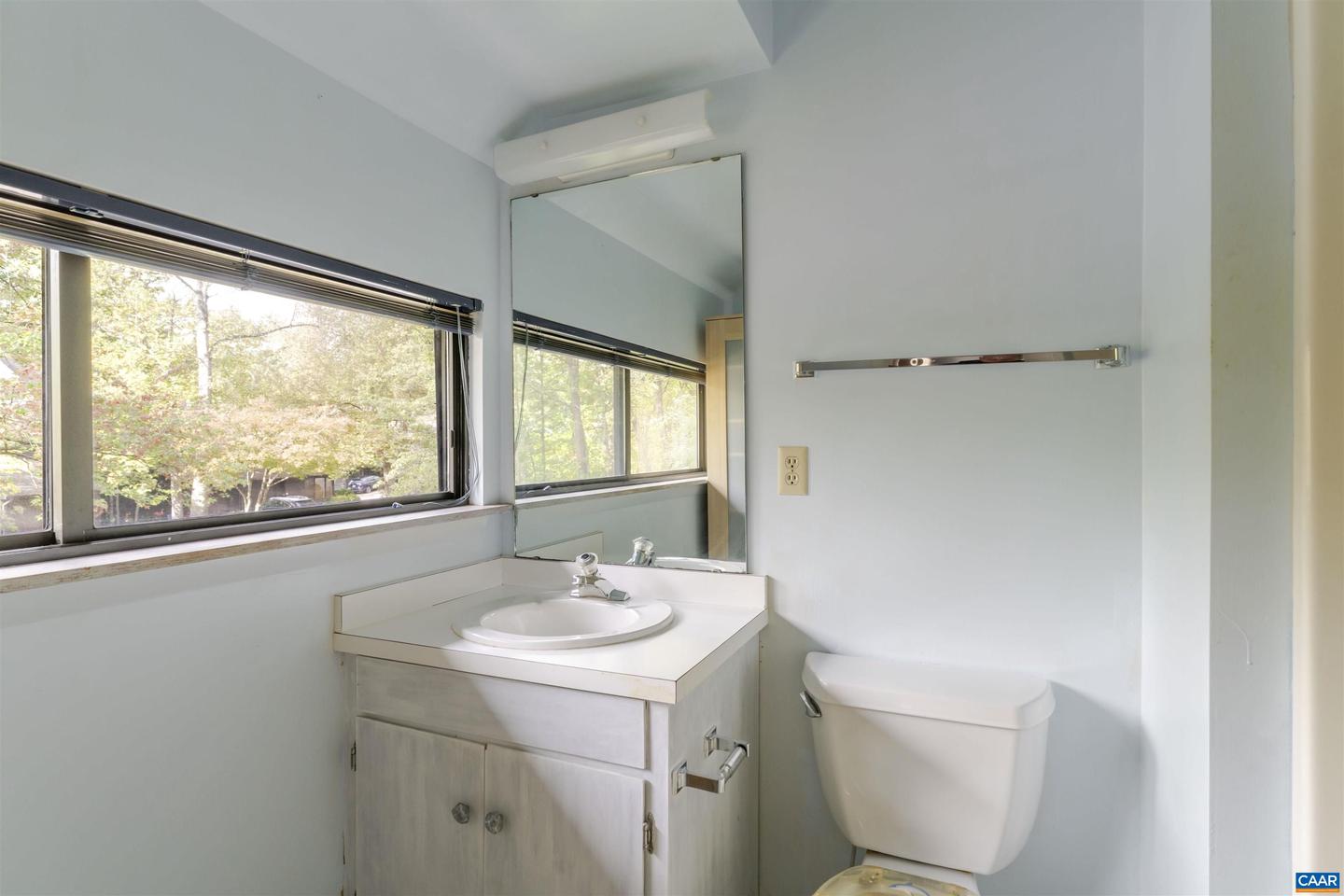 1545 BIRNAM DR, CHARLOTTESVILLE, Virginia 22901, 2 Bedrooms Bedrooms, ,2 BathroomsBathrooms,Residential,For sale,1545 BIRNAM DR,670004 MLS # 670004 1545 BIRNAM DR, CHARLOTTESVILLE, Virginia 22901, 2 Bedrooms Bedrooms, ,2 BathroomsBathrooms,Residential,For sale,1545 BIRNAM DR,670004 MLS # 670004