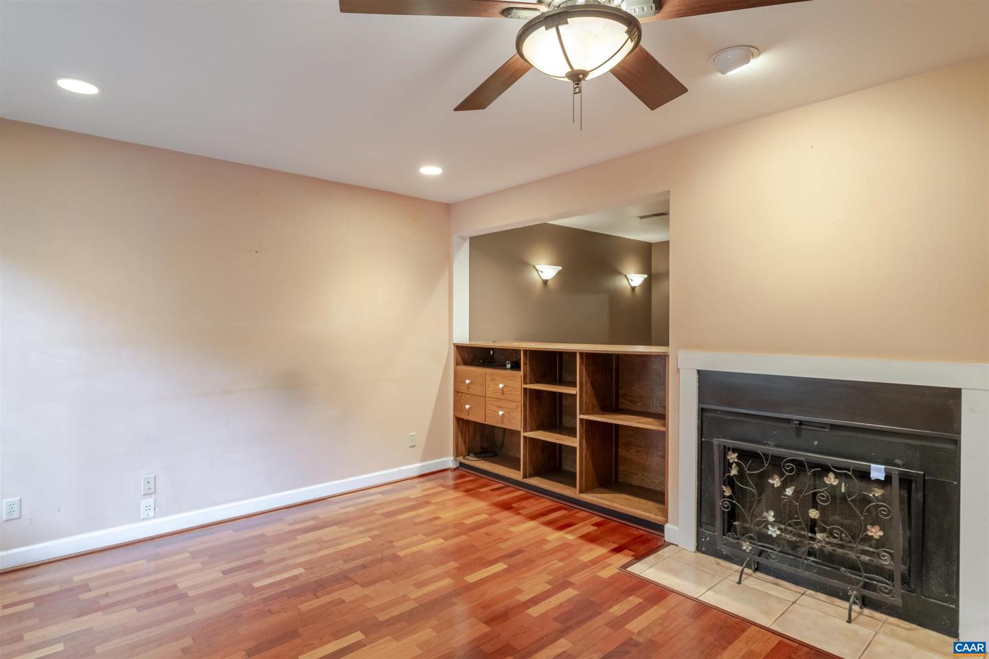 1545 BIRNAM DR, CHARLOTTESVILLE, Virginia 22901, 2 Bedrooms Bedrooms, ,2 BathroomsBathrooms,Residential,For sale,1545 BIRNAM DR,670004 MLS # 670004 1545 BIRNAM DR, CHARLOTTESVILLE, Virginia 22901, 2 Bedrooms Bedrooms, ,2 BathroomsBathrooms,Residential,For sale,1545 BIRNAM DR,670004 MLS # 670004