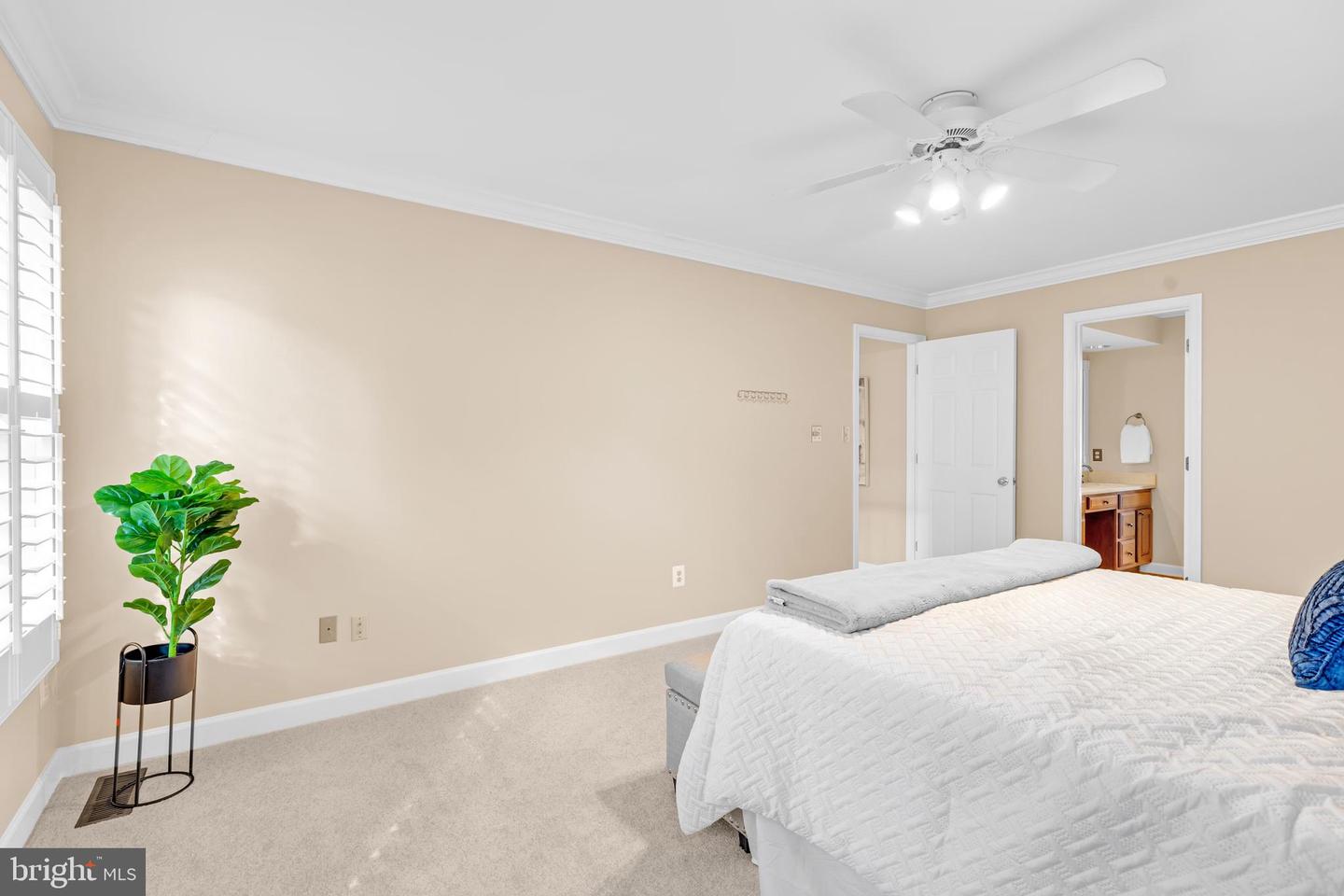 8605 EAGLE GLEN TER, FAIRFAX STATION, Virginia 22039, 4 Bedrooms Bedrooms, ,3 BathroomsBathrooms,Residential,For sale,8605 EAGLE GLEN TER,VAFX2274730 MLS # VAFX2274730 8605 EAGLE GLEN TER, FAIRFAX STATION, Virginia 22039, 4 Bedrooms Bedrooms, ,3 BathroomsBathrooms,Residential,For sale,8605 EAGLE GLEN TER,VAFX2274730 MLS # VAFX2274730