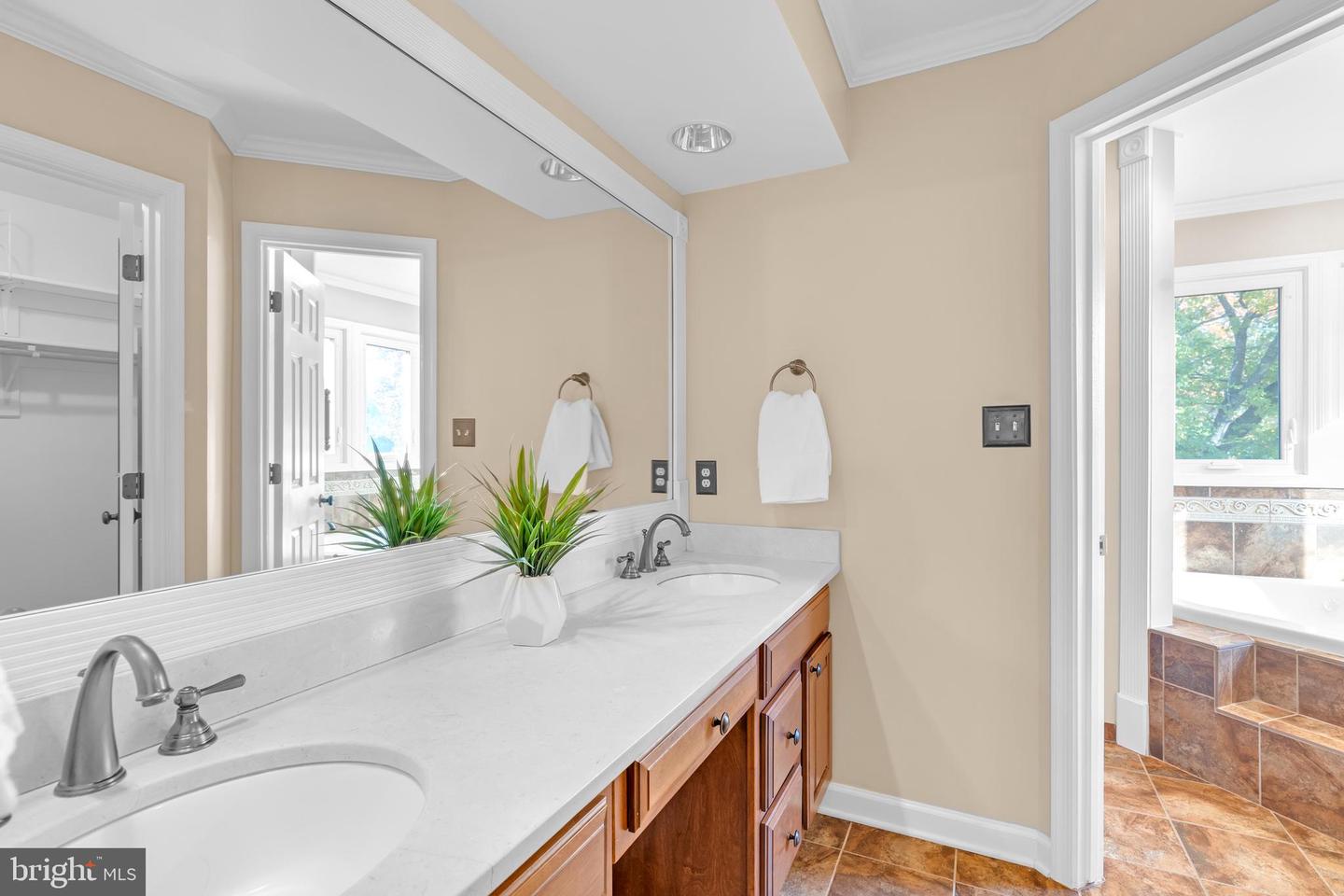 8605 EAGLE GLEN TER, FAIRFAX STATION, Virginia 22039, 4 Bedrooms Bedrooms, ,3 BathroomsBathrooms,Residential,For sale,8605 EAGLE GLEN TER,VAFX2274730 MLS # VAFX2274730 8605 EAGLE GLEN TER, FAIRFAX STATION, Virginia 22039, 4 Bedrooms Bedrooms, ,3 BathroomsBathrooms,Residential,For sale,8605 EAGLE GLEN TER,VAFX2274730 MLS # VAFX2274730