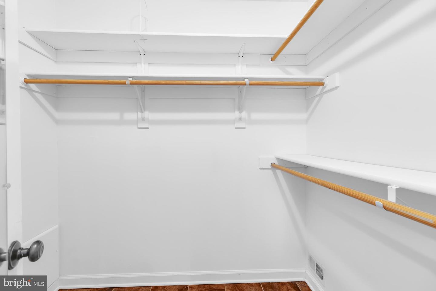 8605 EAGLE GLEN TER, FAIRFAX STATION, Virginia 22039, 4 Bedrooms Bedrooms, ,3 BathroomsBathrooms,Residential,For sale,8605 EAGLE GLEN TER,VAFX2274730 MLS # VAFX2274730 8605 EAGLE GLEN TER, FAIRFAX STATION, Virginia 22039, 4 Bedrooms Bedrooms, ,3 BathroomsBathrooms,Residential,For sale,8605 EAGLE GLEN TER,VAFX2274730 MLS # VAFX2274730