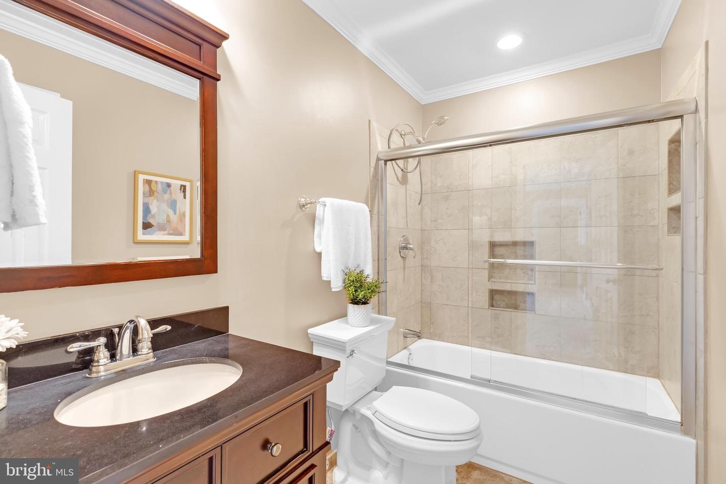 8605 EAGLE GLEN TER, FAIRFAX STATION, Virginia 22039, 4 Bedrooms Bedrooms, ,3 BathroomsBathrooms,Residential,For sale,8605 EAGLE GLEN TER,VAFX2274730 MLS # VAFX2274730 8605 EAGLE GLEN TER, FAIRFAX STATION, Virginia 22039, 4 Bedrooms Bedrooms, ,3 BathroomsBathrooms,Residential,For sale,8605 EAGLE GLEN TER,VAFX2274730 MLS # VAFX2274730