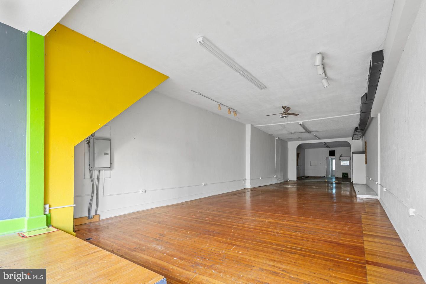 202-204 E MAIN ST #204, FRONT ROYAL, Virginia 22630, ,Land,For sale,202-204 E MAIN ST #204,VAWR2012682 MLS # VAWR2012682