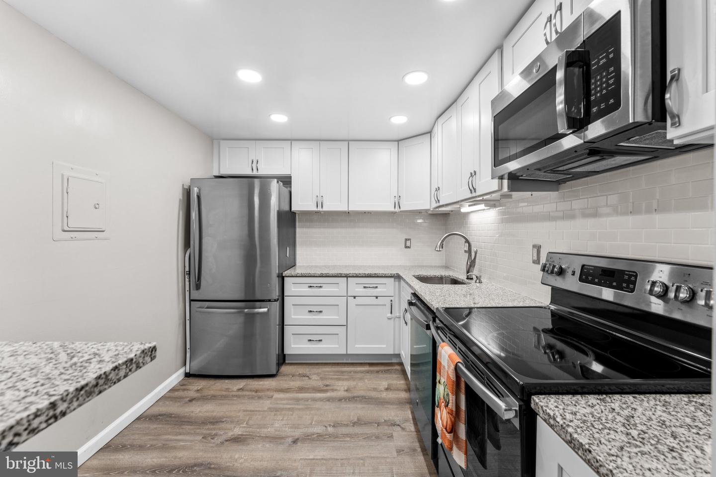 6300 STEVENSON AVE #610, ALEXANDRIA, Virginia 22304, 2 Bedrooms Bedrooms, ,2 BathroomsBathrooms,Residential,For sale,6300 STEVENSON AVE #610,VAAX2050988 MLS # VAAX2050988 6300 STEVENSON AVE #610, ALEXANDRIA, Virginia 22304, 2 Bedrooms Bedrooms, ,2 BathroomsBathrooms,Residential,For sale,6300 STEVENSON AVE #610,VAAX2050988 MLS # VAAX2050988