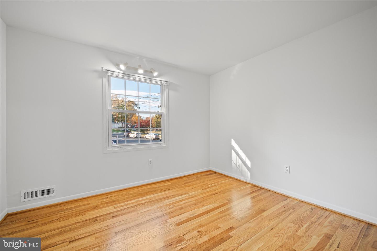 6419 CHARNWOOD ST, SPRINGFIELD, Virginia 22152, 5 Bedrooms Bedrooms, ,2 BathroomsBathrooms,Residential,For sale,6419 CHARNWOOD ST,VAFX2275108 MLS # VAFX2275108 6419 CHARNWOOD ST, SPRINGFIELD, Virginia 22152, 5 Bedrooms Bedrooms, ,2 BathroomsBathrooms,Residential,For sale,6419 CHARNWOOD ST,VAFX2275108 MLS # VAFX2275108