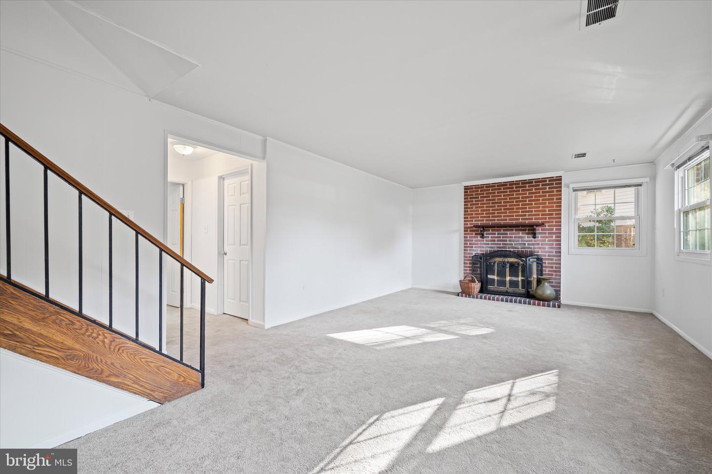 6419 CHARNWOOD ST, SPRINGFIELD, Virginia 22152, 5 Bedrooms Bedrooms, ,2 BathroomsBathrooms,Residential,For sale,6419 CHARNWOOD ST,VAFX2275108 MLS # VAFX2275108 6419 CHARNWOOD ST, SPRINGFIELD, Virginia 22152, 5 Bedrooms Bedrooms, ,2 BathroomsBathrooms,Residential,For sale,6419 CHARNWOOD ST,VAFX2275108 MLS # VAFX2275108