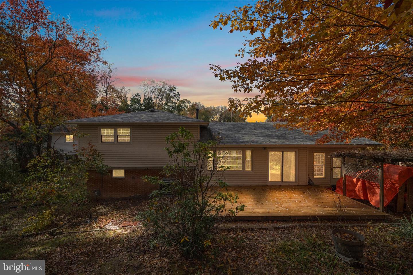 6419 CHARNWOOD ST, SPRINGFIELD, Virginia 22152, 5 Bedrooms Bedrooms, ,2 BathroomsBathrooms,Residential,For sale,6419 CHARNWOOD ST,VAFX2275108 MLS # VAFX2275108 6419 CHARNWOOD ST, SPRINGFIELD, Virginia 22152, 5 Bedrooms Bedrooms, ,2 BathroomsBathrooms,Residential,For sale,6419 CHARNWOOD ST,VAFX2275108 MLS # VAFX2275108