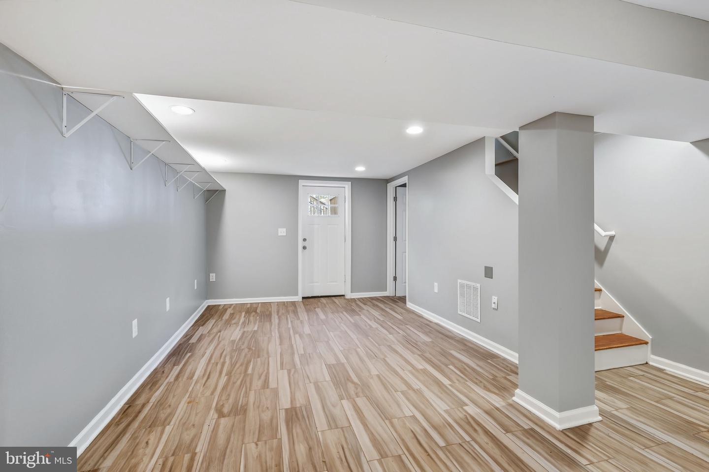 8817 LAGRANGE ST, LORTON, Virginia 22079, 7 Bedrooms Bedrooms, ,4 BathroomsBathrooms,Residential,For sale,8817 LAGRANGE ST,VAFX2275416 MLS # VAFX2275416