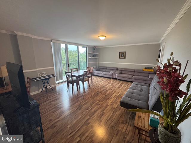 3245 RIO DR #705, FALLS CHURCH, Virginia 22041, 2 Bedrooms Bedrooms, ,1 BathroomBathrooms,Residential,For sale,3245 RIO DR #705,VAFX2275636 MLS # VAFX2275636 3245 RIO DR #705, FALLS CHURCH, Virginia 22041, 2 Bedrooms Bedrooms, ,1 BathroomBathrooms,Residential,For sale,3245 RIO DR #705,VAFX2275636 MLS # VAFX2275636