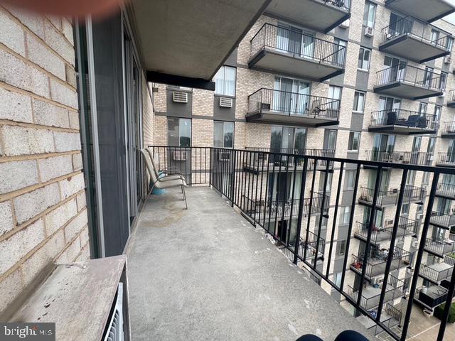 3245 RIO DR #705, FALLS CHURCH, Virginia 22041, 2 Bedrooms Bedrooms, ,1 BathroomBathrooms,Residential,For sale,3245 RIO DR #705,VAFX2275636 MLS # VAFX2275636 3245 RIO DR #705, FALLS CHURCH, Virginia 22041, 2 Bedrooms Bedrooms, ,1 BathroomBathrooms,Residential,For sale,3245 RIO DR #705,VAFX2275636 MLS # VAFX2275636