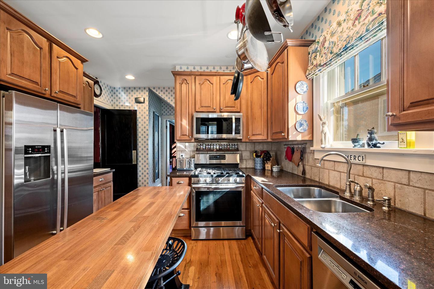 400 HANDLEY AVE, WINCHESTER, Virginia 22601, 3 Bedrooms Bedrooms, ,2 BathroomsBathrooms,Residential,For sale,400 HANDLEY AVE,VAWI2009308 MLS # VAWI2009308 400 HANDLEY AVE, WINCHESTER, Virginia 22601, 3 Bedrooms Bedrooms, ,2 BathroomsBathrooms,Residential,For sale,400 HANDLEY AVE,VAWI2009308 MLS # VAWI2009308