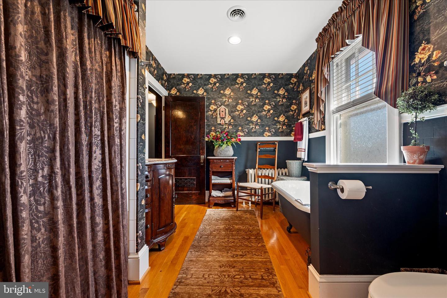 400 HANDLEY AVE, WINCHESTER, Virginia 22601, 3 Bedrooms Bedrooms, ,2 BathroomsBathrooms,Residential,For sale,400 HANDLEY AVE,VAWI2009308 MLS # VAWI2009308 400 HANDLEY AVE, WINCHESTER, Virginia 22601, 3 Bedrooms Bedrooms, ,2 BathroomsBathrooms,Residential,For sale,400 HANDLEY AVE,VAWI2009308 MLS # VAWI2009308