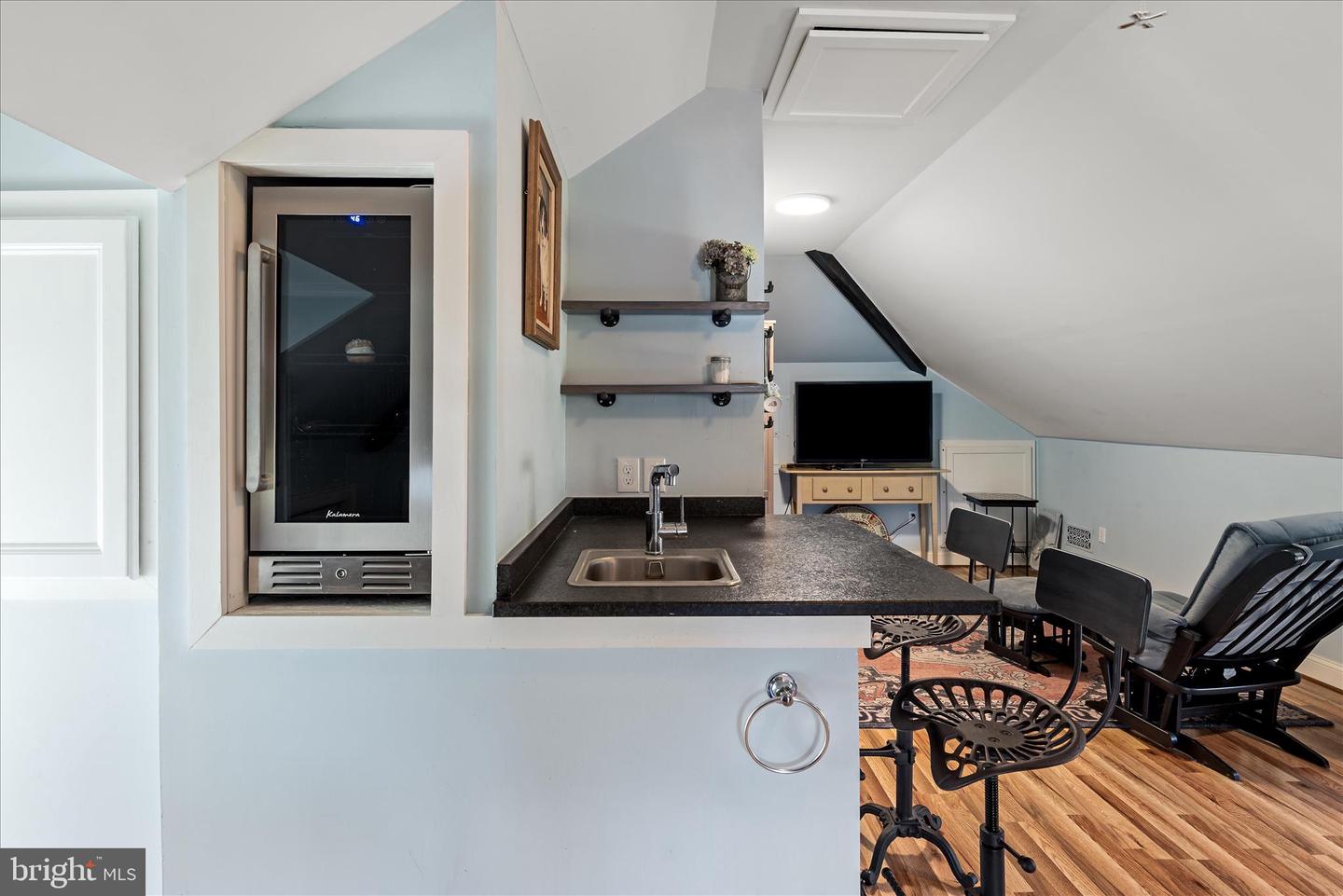 400 HANDLEY AVE, WINCHESTER, Virginia 22601, 3 Bedrooms Bedrooms, ,2 BathroomsBathrooms,Residential,For sale,400 HANDLEY AVE,VAWI2009308 MLS # VAWI2009308 400 HANDLEY AVE, WINCHESTER, Virginia 22601, 3 Bedrooms Bedrooms, ,2 BathroomsBathrooms,Residential,For sale,400 HANDLEY AVE,VAWI2009308 MLS # VAWI2009308