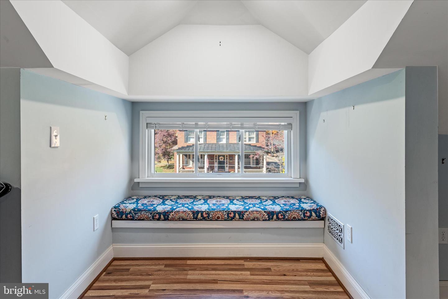 400 HANDLEY AVE, WINCHESTER, Virginia 22601, 3 Bedrooms Bedrooms, ,2 BathroomsBathrooms,Residential,For sale,400 HANDLEY AVE,VAWI2009308 MLS # VAWI2009308 400 HANDLEY AVE, WINCHESTER, Virginia 22601, 3 Bedrooms Bedrooms, ,2 BathroomsBathrooms,Residential,For sale,400 HANDLEY AVE,VAWI2009308 MLS # VAWI2009308