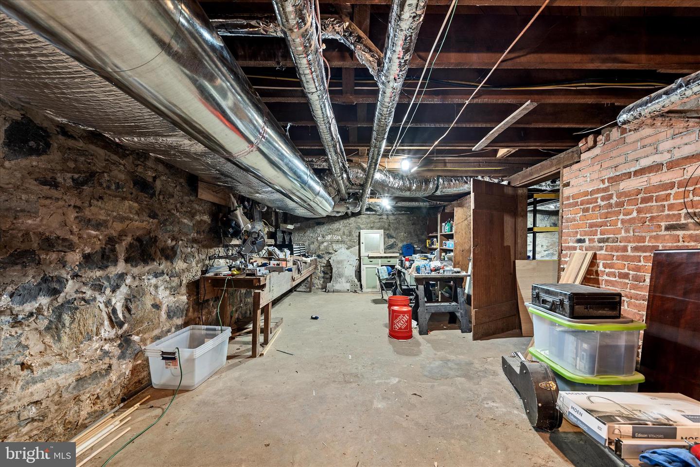 400 HANDLEY AVE, WINCHESTER, Virginia 22601, 3 Bedrooms Bedrooms, ,2 BathroomsBathrooms,Residential,For sale,400 HANDLEY AVE,VAWI2009308 MLS # VAWI2009308 400 HANDLEY AVE, WINCHESTER, Virginia 22601, 3 Bedrooms Bedrooms, ,2 BathroomsBathrooms,Residential,For sale,400 HANDLEY AVE,VAWI2009308 MLS # VAWI2009308