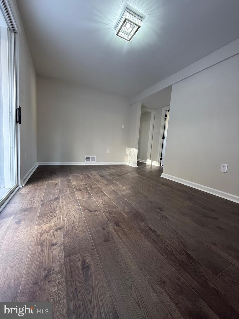 13014 KERRYDALE RD, WOODBRIDGE, Virginia 22193, 4 Bedrooms Bedrooms, ,2 BathroomsBathrooms,Residential,For sale,13014 KERRYDALE RD,VAPW2106654 MLS # VAPW2106654 13014 KERRYDALE RD, WOODBRIDGE, Virginia 22193, 4 Bedrooms Bedrooms, ,2 BathroomsBathrooms,Residential,For sale,13014 KERRYDALE RD,VAPW2106654 MLS # VAPW2106654