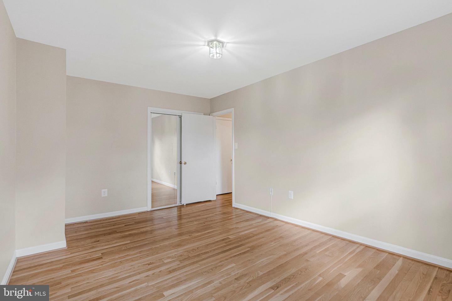 6604 MCLEAN CT, MCLEAN, Virginia 22101, 3 Bedrooms Bedrooms, ,3 BathroomsBathrooms,Residential,For sale,6604 MCLEAN CT,VAFX2276050 MLS # VAFX2276050 6604 MCLEAN CT, MCLEAN, Virginia 22101, 3 Bedrooms Bedrooms, ,3 BathroomsBathrooms,Residential,For sale,6604 MCLEAN CT,VAFX2276050 MLS # VAFX2276050