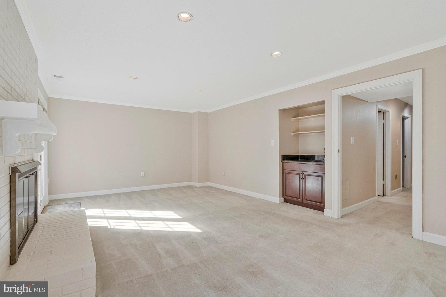 6604 MCLEAN CT, MCLEAN, Virginia 22101, 3 Bedrooms Bedrooms, ,3 BathroomsBathrooms,Residential,For sale,6604 MCLEAN CT,VAFX2276050 MLS # VAFX2276050 6604 MCLEAN CT, MCLEAN, Virginia 22101, 3 Bedrooms Bedrooms, ,3 BathroomsBathrooms,Residential,For sale,6604 MCLEAN CT,VAFX2276050 MLS # VAFX2276050