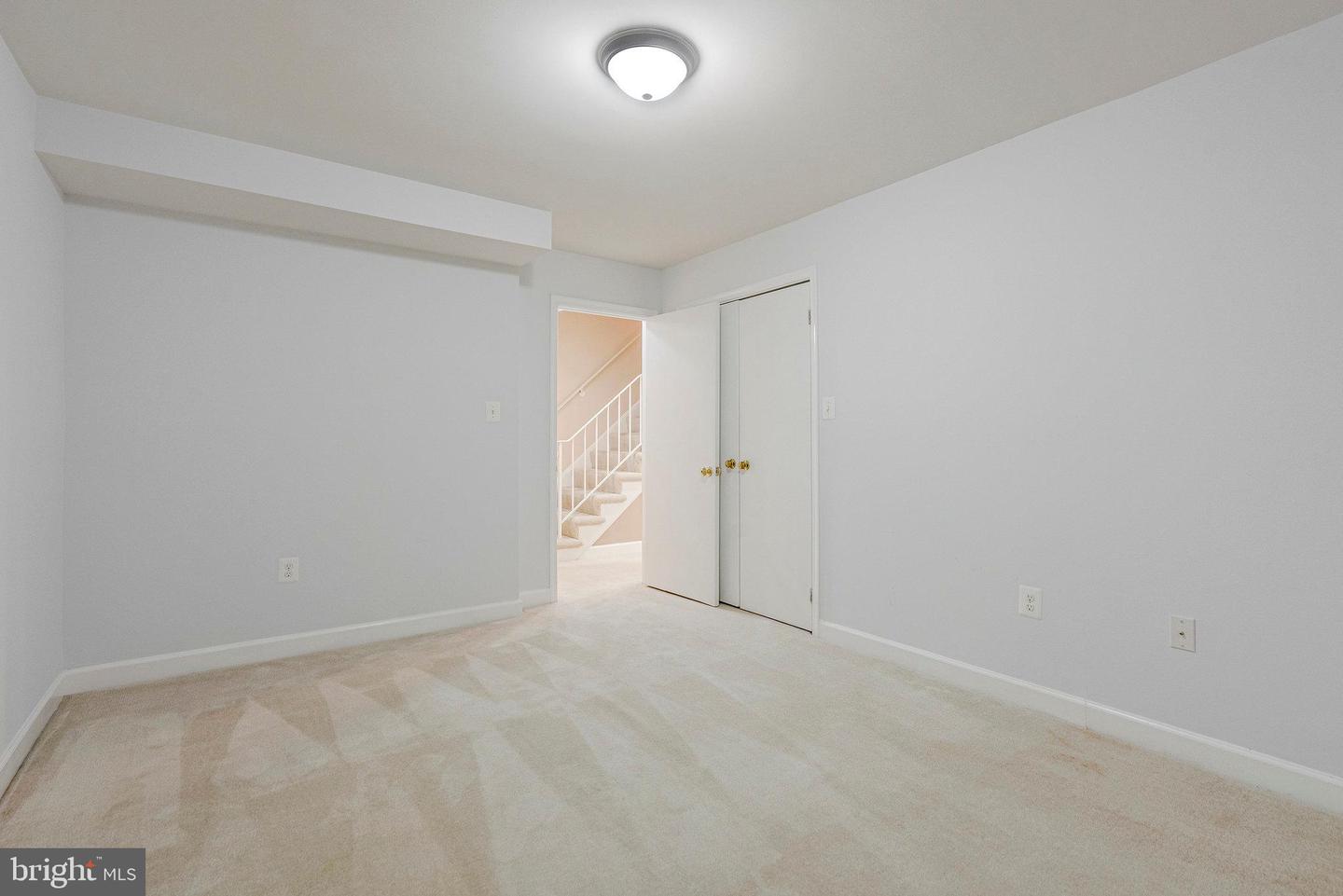 6604 MCLEAN CT, MCLEAN, Virginia 22101, 3 Bedrooms Bedrooms, ,3 BathroomsBathrooms,Residential,For sale,6604 MCLEAN CT,VAFX2276050 MLS # VAFX2276050 6604 MCLEAN CT, MCLEAN, Virginia 22101, 3 Bedrooms Bedrooms, ,3 BathroomsBathrooms,Residential,For sale,6604 MCLEAN CT,VAFX2276050 MLS # VAFX2276050