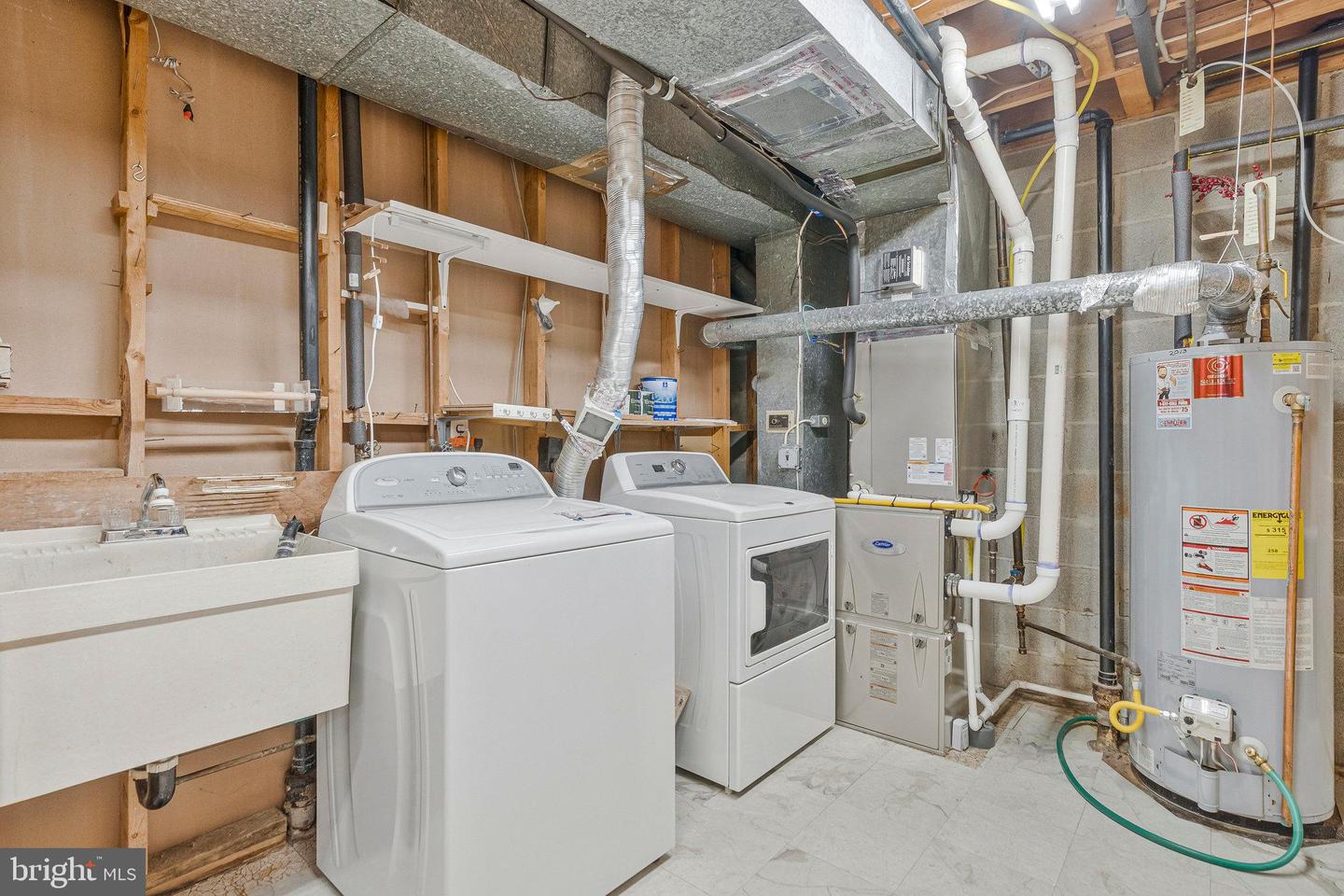 6604 MCLEAN CT, MCLEAN, Virginia 22101, 3 Bedrooms Bedrooms, ,3 BathroomsBathrooms,Residential,For sale,6604 MCLEAN CT,VAFX2276050 MLS # VAFX2276050 6604 MCLEAN CT, MCLEAN, Virginia 22101, 3 Bedrooms Bedrooms, ,3 BathroomsBathrooms,Residential,For sale,6604 MCLEAN CT,VAFX2276050 MLS # VAFX2276050