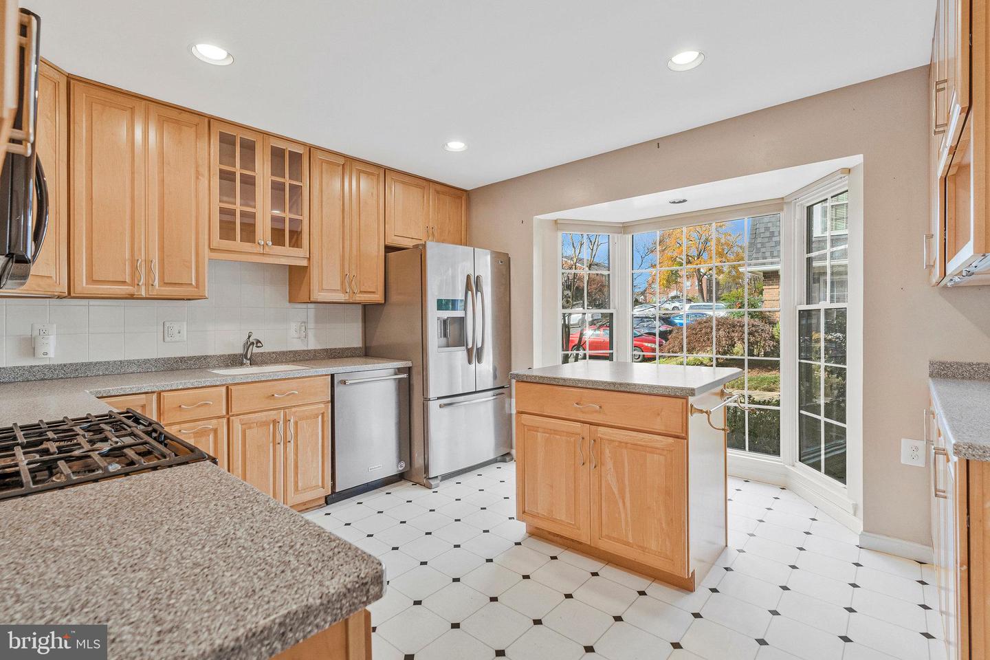 6604 MCLEAN CT, MCLEAN, Virginia 22101, 3 Bedrooms Bedrooms, ,3 BathroomsBathrooms,Residential,For sale,6604 MCLEAN CT,VAFX2276050 MLS # VAFX2276050 6604 MCLEAN CT, MCLEAN, Virginia 22101, 3 Bedrooms Bedrooms, ,3 BathroomsBathrooms,Residential,For sale,6604 MCLEAN CT,VAFX2276050 MLS # VAFX2276050