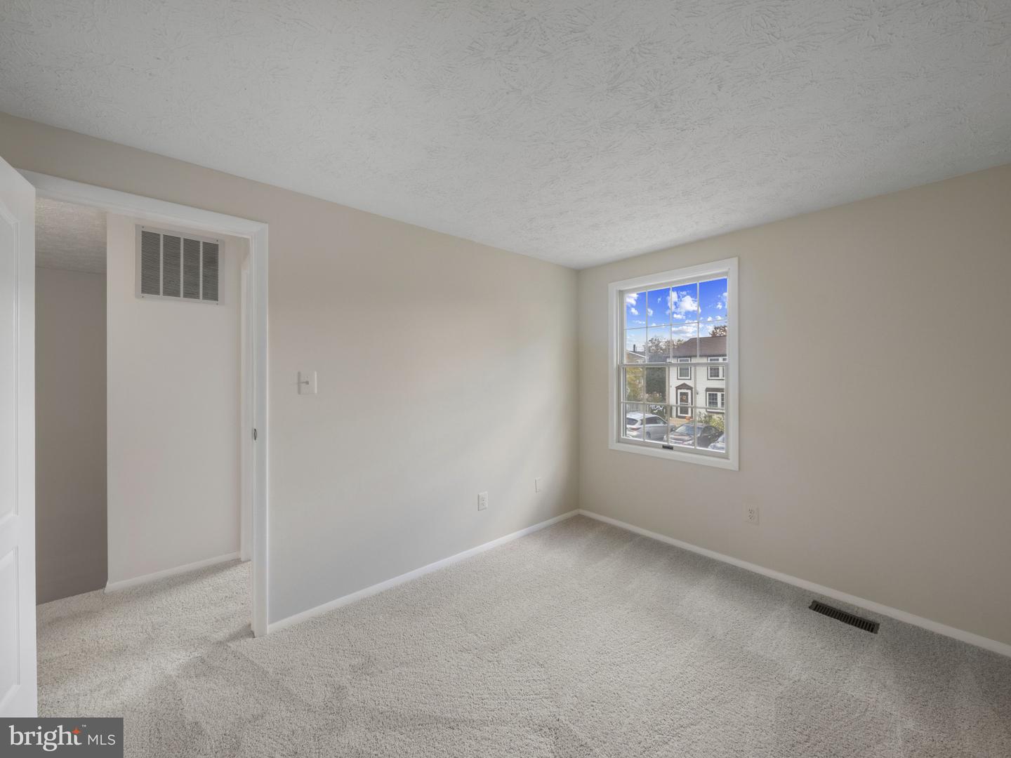 8027 TYSON OAKS CIR, VIENNA, Virginia 22182, 3 Bedrooms Bedrooms, ,2 BathroomsBathrooms,Residential,For sale,8027 TYSON OAKS CIR,VAFX2275978 MLS # VAFX2275978 8027 TYSON OAKS CIR, VIENNA, Virginia 22182, 3 Bedrooms Bedrooms, ,2 BathroomsBathrooms,Residential,For sale,8027 TYSON OAKS CIR,VAFX2275978 MLS # VAFX2275978