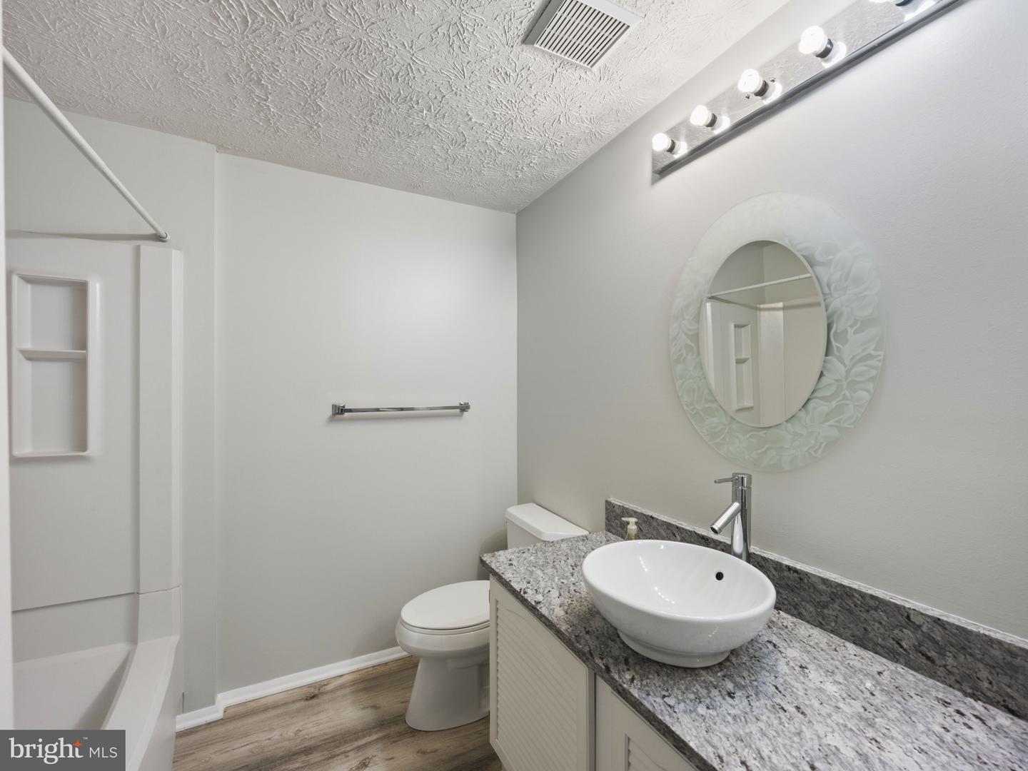 8027 TYSON OAKS CIR, VIENNA, Virginia 22182, 3 Bedrooms Bedrooms, ,2 BathroomsBathrooms,Residential,For sale,8027 TYSON OAKS CIR,VAFX2275978 MLS # VAFX2275978 8027 TYSON OAKS CIR, VIENNA, Virginia 22182, 3 Bedrooms Bedrooms, ,2 BathroomsBathrooms,Residential,For sale,8027 TYSON OAKS CIR,VAFX2275978 MLS # VAFX2275978