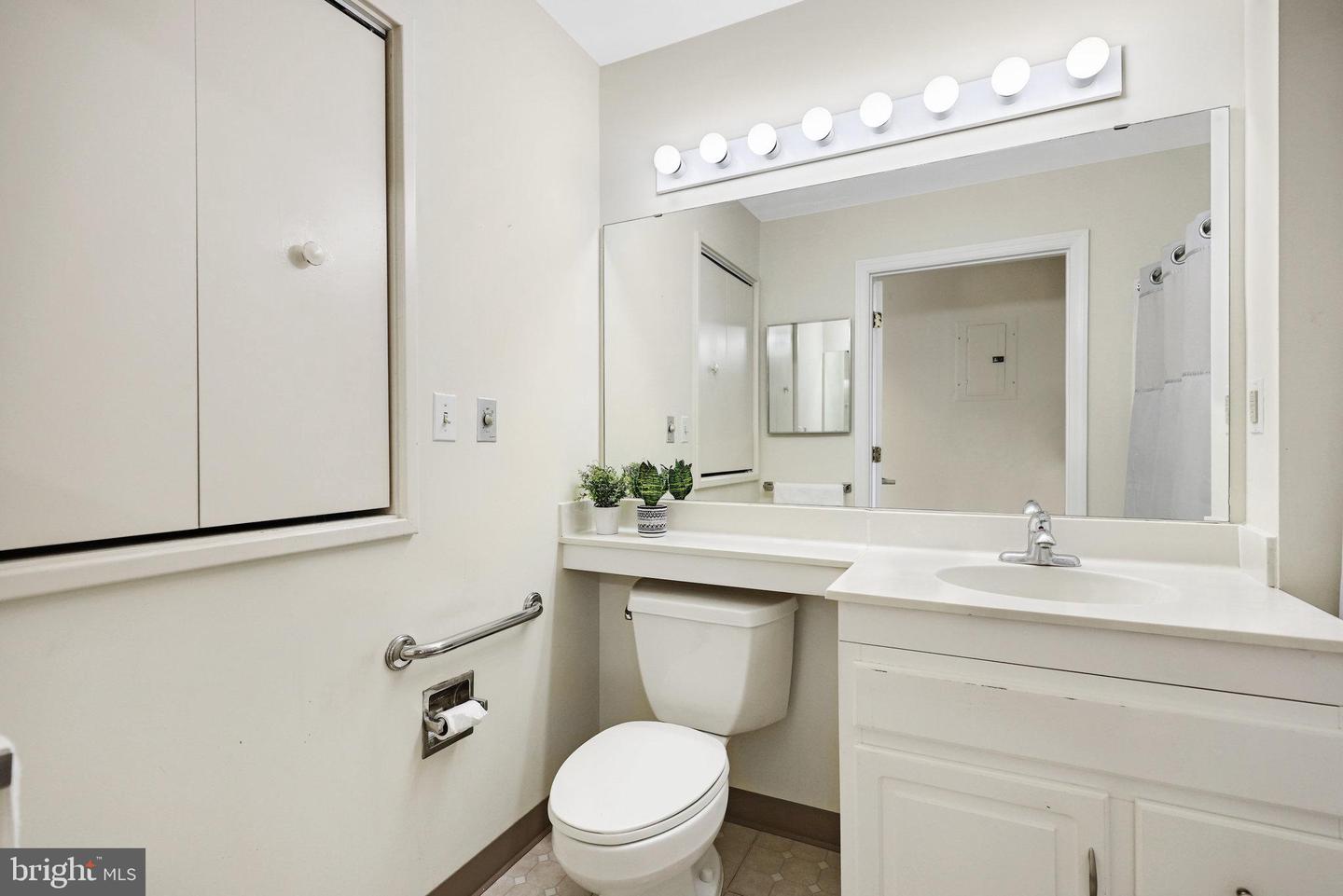 900 N TAYLOR ST #2105 & #2107, ARLINGTON, Virginia 22203, 2 Bedrooms Bedrooms, ,2 BathroomsBathrooms,Residential,For sale,900 N TAYLOR ST #2105 & #2107,VAAR2065402 MLS # VAAR2065402 900 N TAYLOR ST #2105 & #2107, ARLINGTON, Virginia 22203, 2 Bedrooms Bedrooms, ,2 BathroomsBathrooms,Residential,For sale,900 N TAYLOR ST #2105 & #2107,VAAR2065402 MLS # VAAR2065402