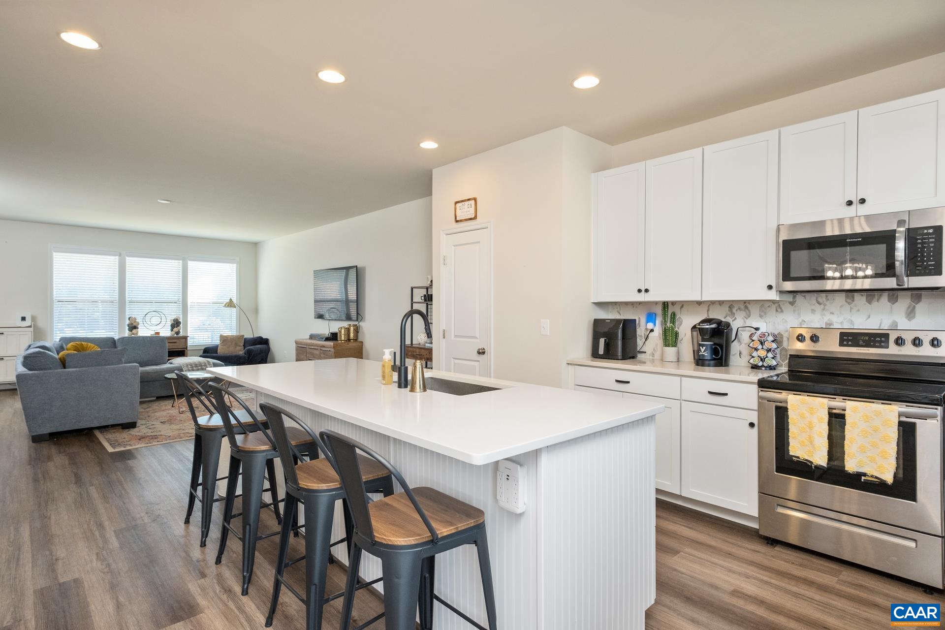 3028 HORIZON RD, CHARLOTTESVILLE, Virginia 22902, 3 Bedrooms Bedrooms, ,2 BathroomsBathrooms,Residential,3028 HORIZON RD,670475 MLS # 670475 3028 HORIZON RD, CHARLOTTESVILLE, Virginia 22902, 3 Bedrooms Bedrooms, ,2 BathroomsBathrooms,Residential,3028 HORIZON RD,670475 MLS # 670475