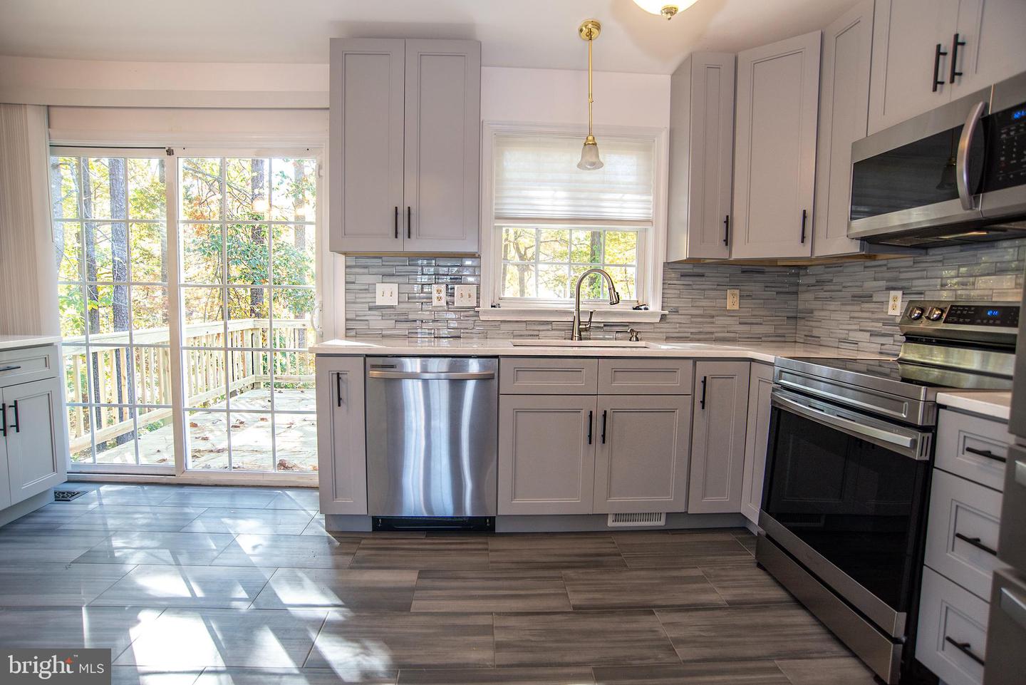 129 LAKE CAROLINE DR, RUTHER GLEN, Virginia 22546, 4 Bedrooms Bedrooms, ,2 BathroomsBathrooms,Residential,For sale,129 LAKE CAROLINE DR,VACV2009072 MLS # VACV2009072 129 LAKE CAROLINE DR, RUTHER GLEN, Virginia 22546, 4 Bedrooms Bedrooms, ,2 BathroomsBathrooms,Residential,For sale,129 LAKE CAROLINE DR,VACV2009072 MLS # VACV2009072