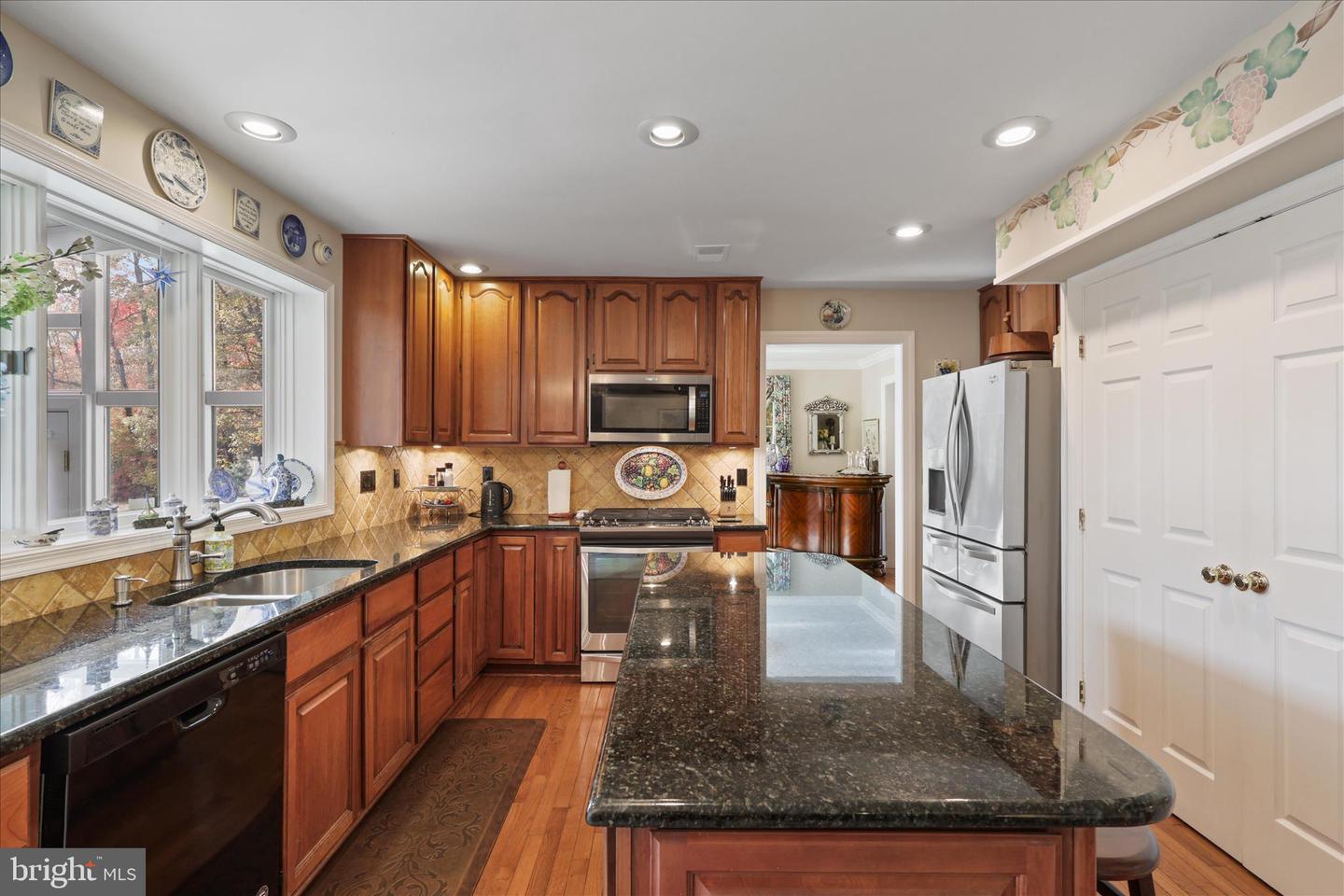 8521 CENTURY OAK, FAIRFAX STATION, Virginia 22039, 4 Bedrooms Bedrooms, 8 Rooms Rooms,3 BathroomsBathrooms,Residential,For sale,8521 CENTURY OAK,VAFX2276770 MLS # VAFX2276770 8521 CENTURY OAK, FAIRFAX STATION, Virginia 22039, 4 Bedrooms Bedrooms, 8 Rooms Rooms,3 BathroomsBathrooms,Residential,For sale,8521 CENTURY OAK,VAFX2276770 MLS # VAFX2276770