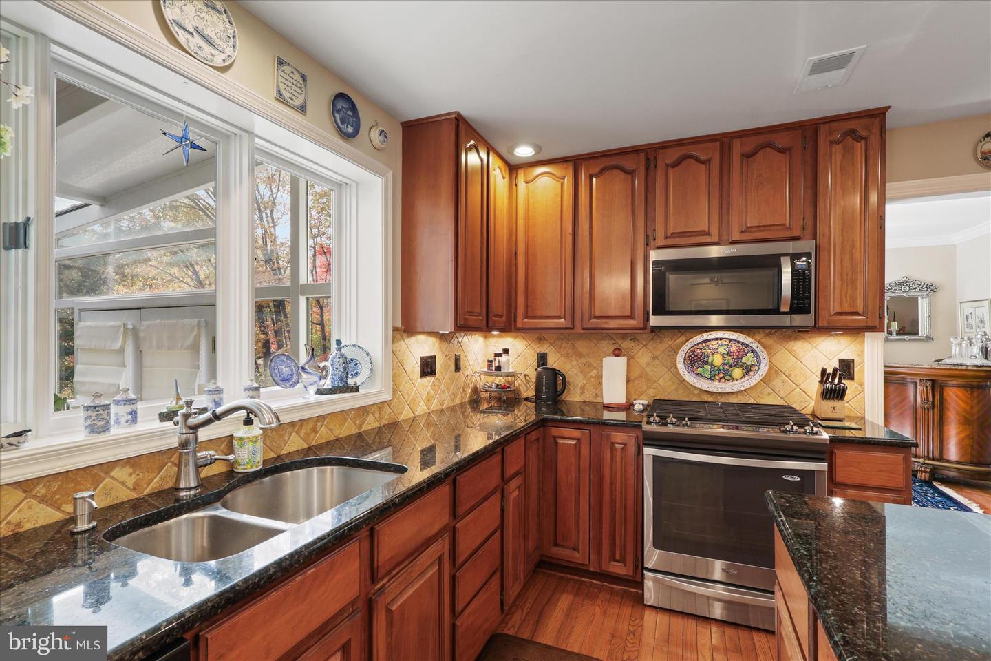 8521 CENTURY OAK, FAIRFAX STATION, Virginia 22039, 4 Bedrooms Bedrooms, 8 Rooms Rooms,3 BathroomsBathrooms,Residential,For sale,8521 CENTURY OAK,VAFX2276770 MLS # VAFX2276770 8521 CENTURY OAK, FAIRFAX STATION, Virginia 22039, 4 Bedrooms Bedrooms, 8 Rooms Rooms,3 BathroomsBathrooms,Residential,For sale,8521 CENTURY OAK,VAFX2276770 MLS # VAFX2276770