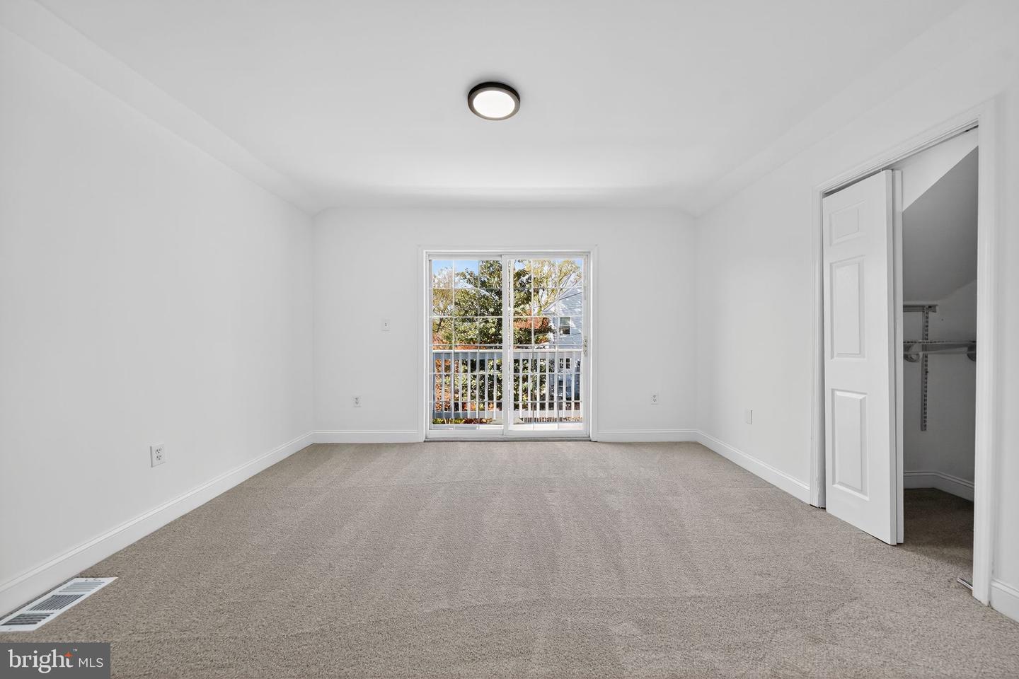 2901 KING PL NE, WASHINGTON, District Of Columbia 20018, 6 Bedrooms Bedrooms, ,3 BathroomsBathrooms,Residential,For sale,2901 KING PL NE,DCDC2229528 MLS # DCDC2229528 2901 KING PL NE, WASHINGTON, District Of Columbia 20018, 6 Bedrooms Bedrooms, ,3 BathroomsBathrooms,Residential,For sale,2901 KING PL NE,DCDC2229528 MLS # DCDC2229528