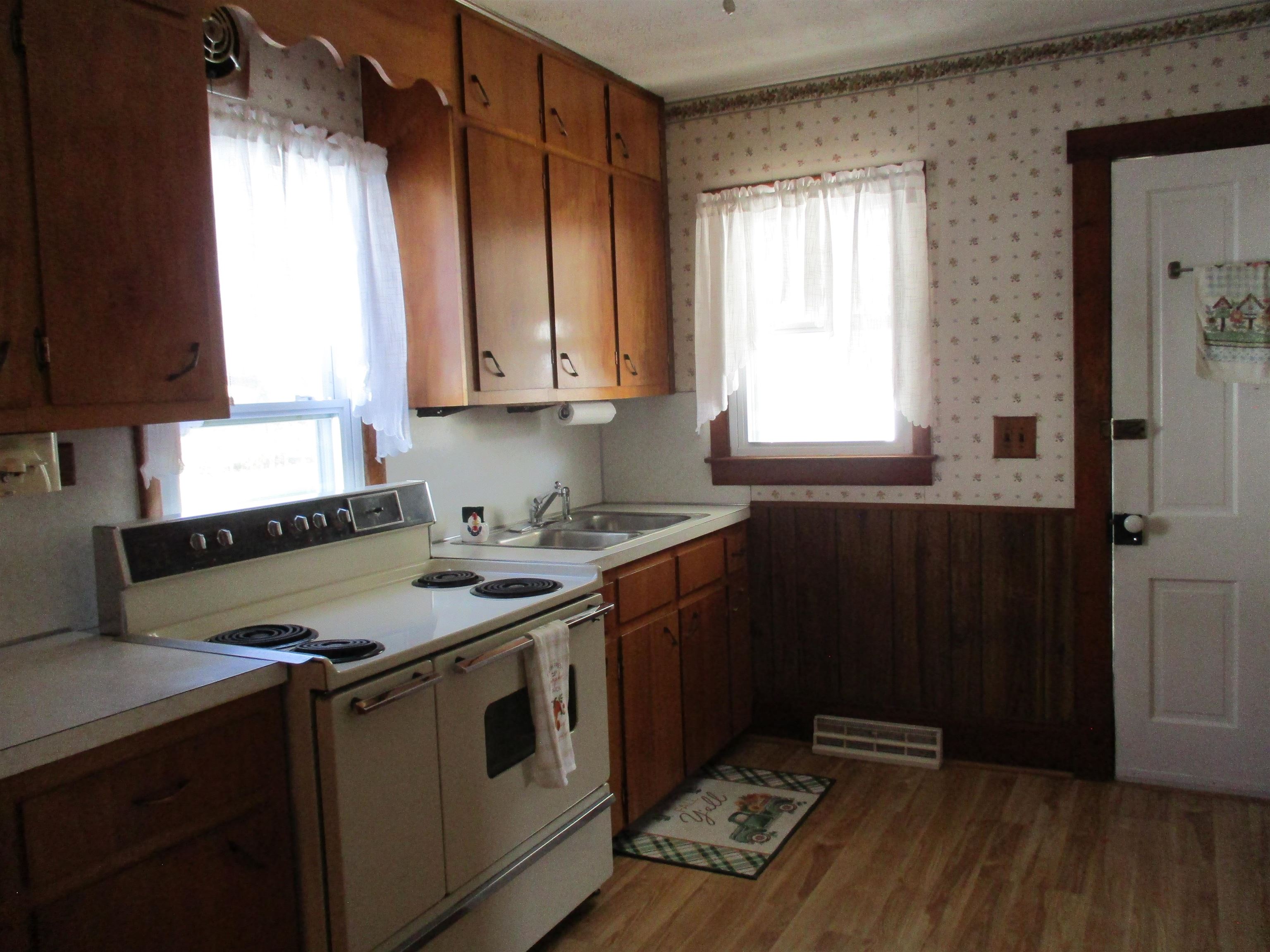 181 BELLEVUE ST, TIMBERVILLE, Virginia 22853, 3 Bedrooms Bedrooms, ,1 BathroomBathrooms,Residential,181 BELLEVUE ST,670786 MLS # 670786 181 BELLEVUE ST, TIMBERVILLE, Virginia 22853, 3 Bedrooms Bedrooms, ,1 BathroomBathrooms,Residential,181 BELLEVUE ST,670786 MLS # 670786