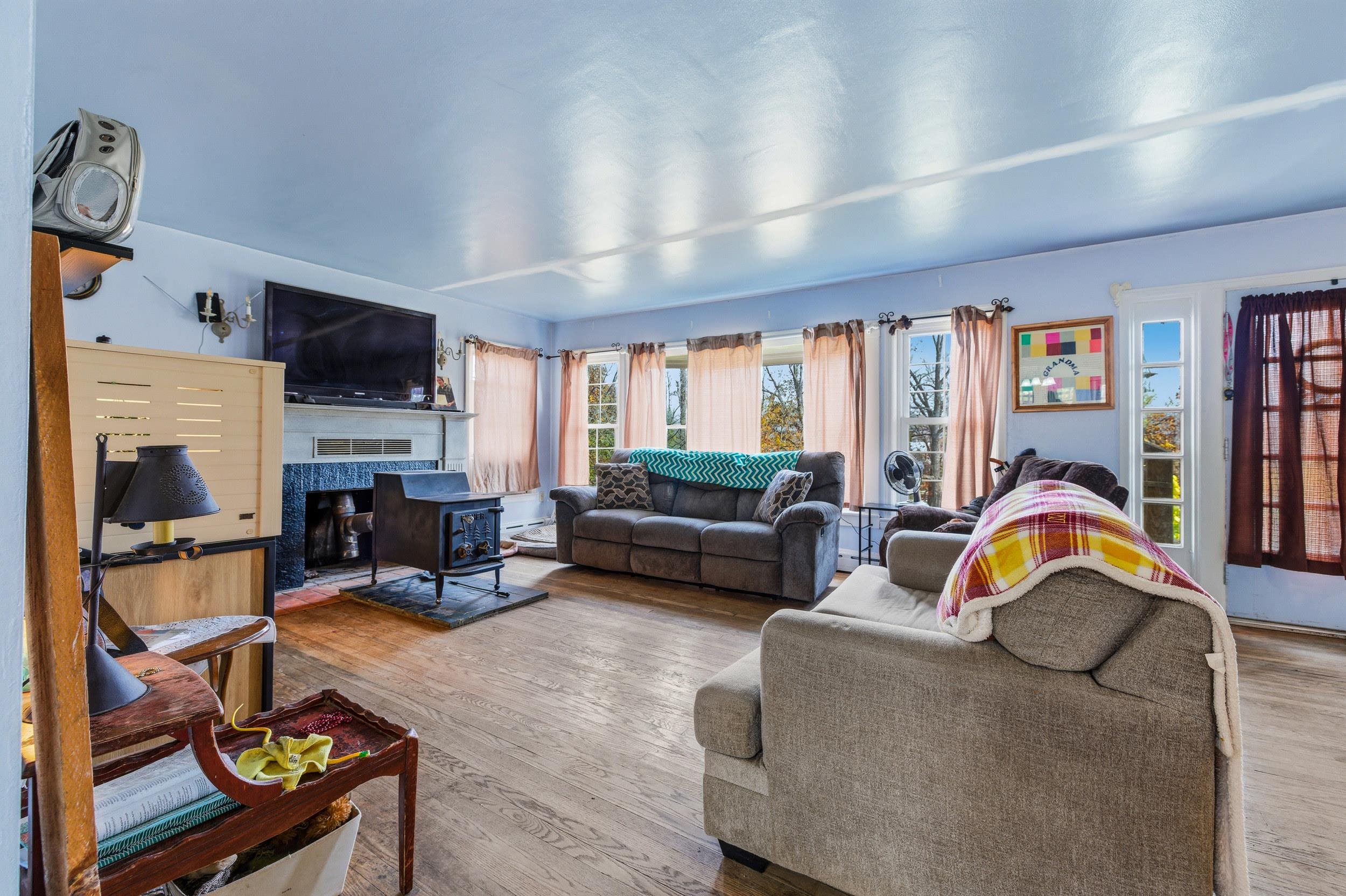 143 LAKEWOOD RD, LURAY, Virginia 22835, 4 Bedrooms Bedrooms, ,2 BathroomsBathrooms,Residential,143 LAKEWOOD RD,670787 MLS # 670787 143 LAKEWOOD RD, LURAY, Virginia 22835, 4 Bedrooms Bedrooms, ,2 BathroomsBathrooms,Residential,143 LAKEWOOD RD,670787 MLS # 670787