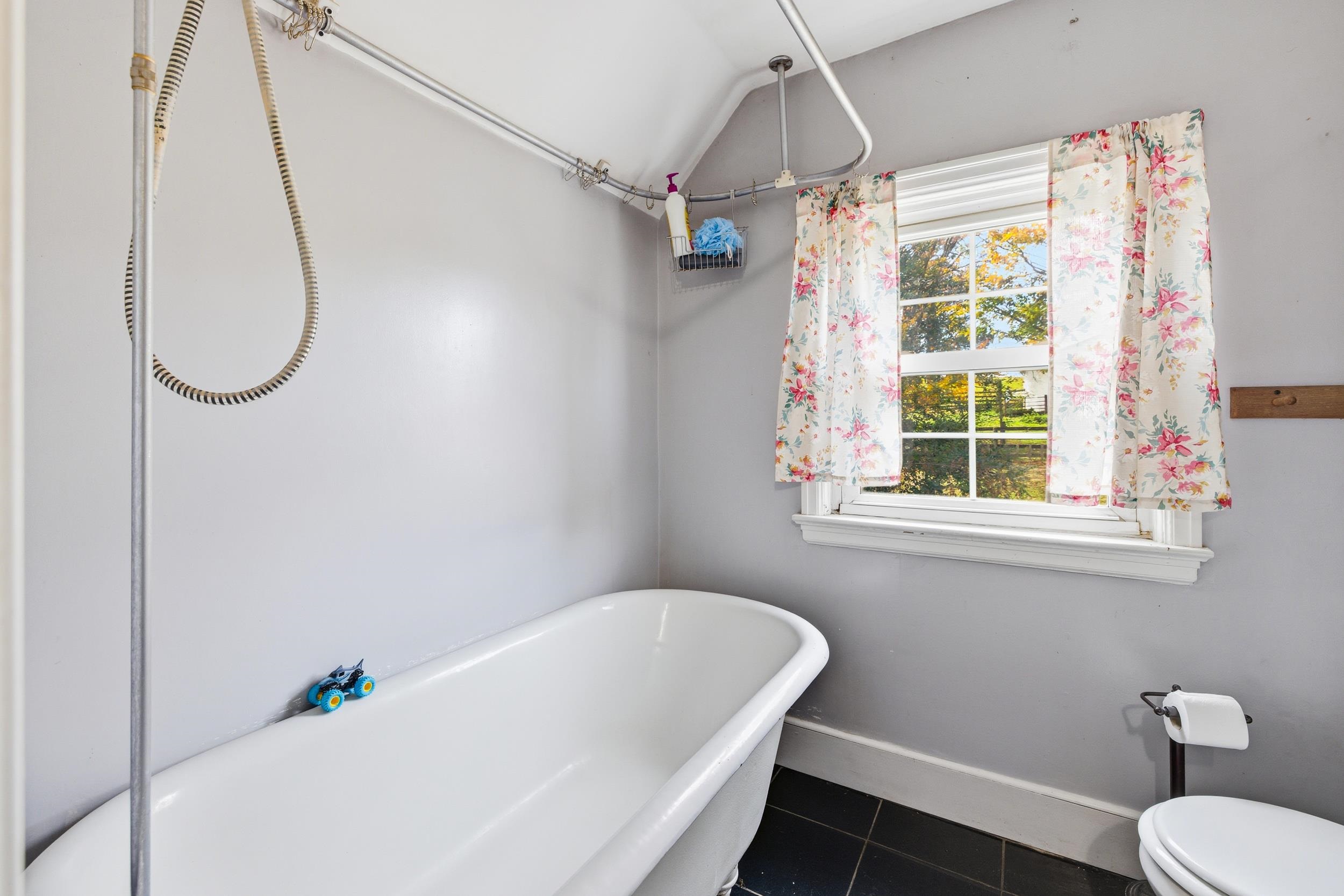 143 LAKEWOOD RD, LURAY, Virginia 22835, 4 Bedrooms Bedrooms, ,2 BathroomsBathrooms,Residential,143 LAKEWOOD RD,670787 MLS # 670787 143 LAKEWOOD RD, LURAY, Virginia 22835, 4 Bedrooms Bedrooms, ,2 BathroomsBathrooms,Residential,143 LAKEWOOD RD,670787 MLS # 670787