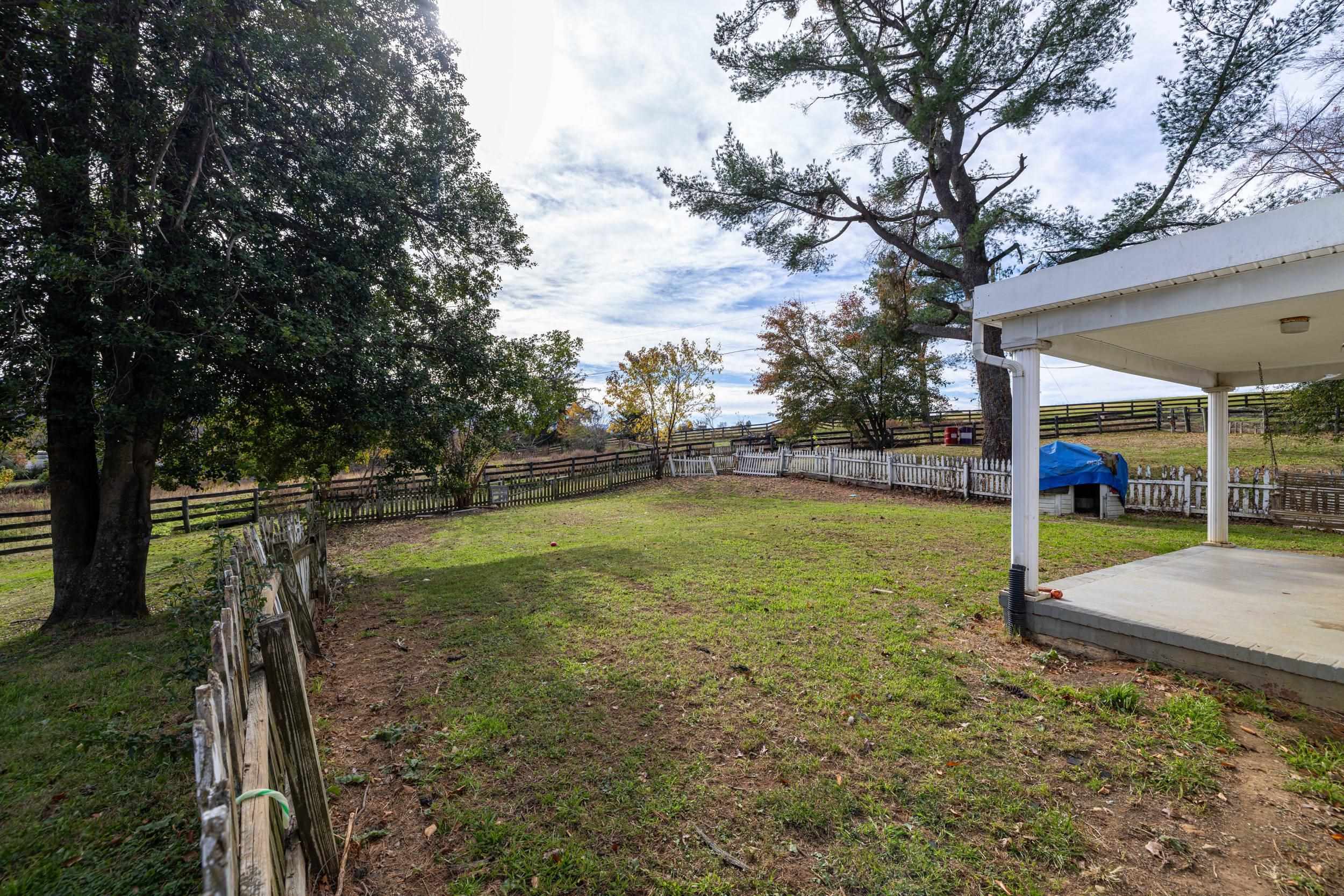 143 LAKEWOOD RD, LURAY, Virginia 22835, 4 Bedrooms Bedrooms, ,2 BathroomsBathrooms,Residential,143 LAKEWOOD RD,670787 MLS # 670787 143 LAKEWOOD RD, LURAY, Virginia 22835, 4 Bedrooms Bedrooms, ,2 BathroomsBathrooms,Residential,143 LAKEWOOD RD,670787 MLS # 670787