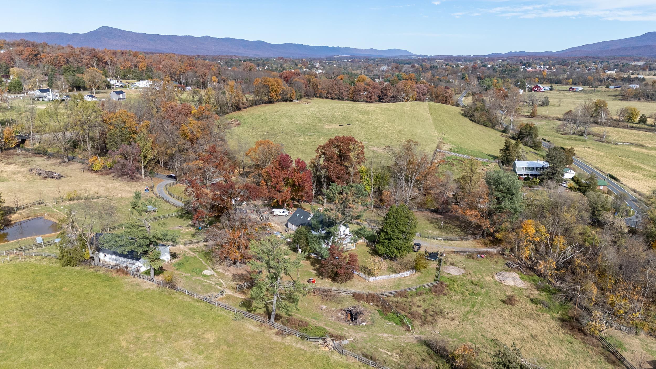 143 LAKEWOOD RD, LURAY, Virginia 22835, 4 Bedrooms Bedrooms, ,2 BathroomsBathrooms,Residential,143 LAKEWOOD RD,670787 MLS # 670787 143 LAKEWOOD RD, LURAY, Virginia 22835, 4 Bedrooms Bedrooms, ,2 BathroomsBathrooms,Residential,143 LAKEWOOD RD,670787 MLS # 670787
