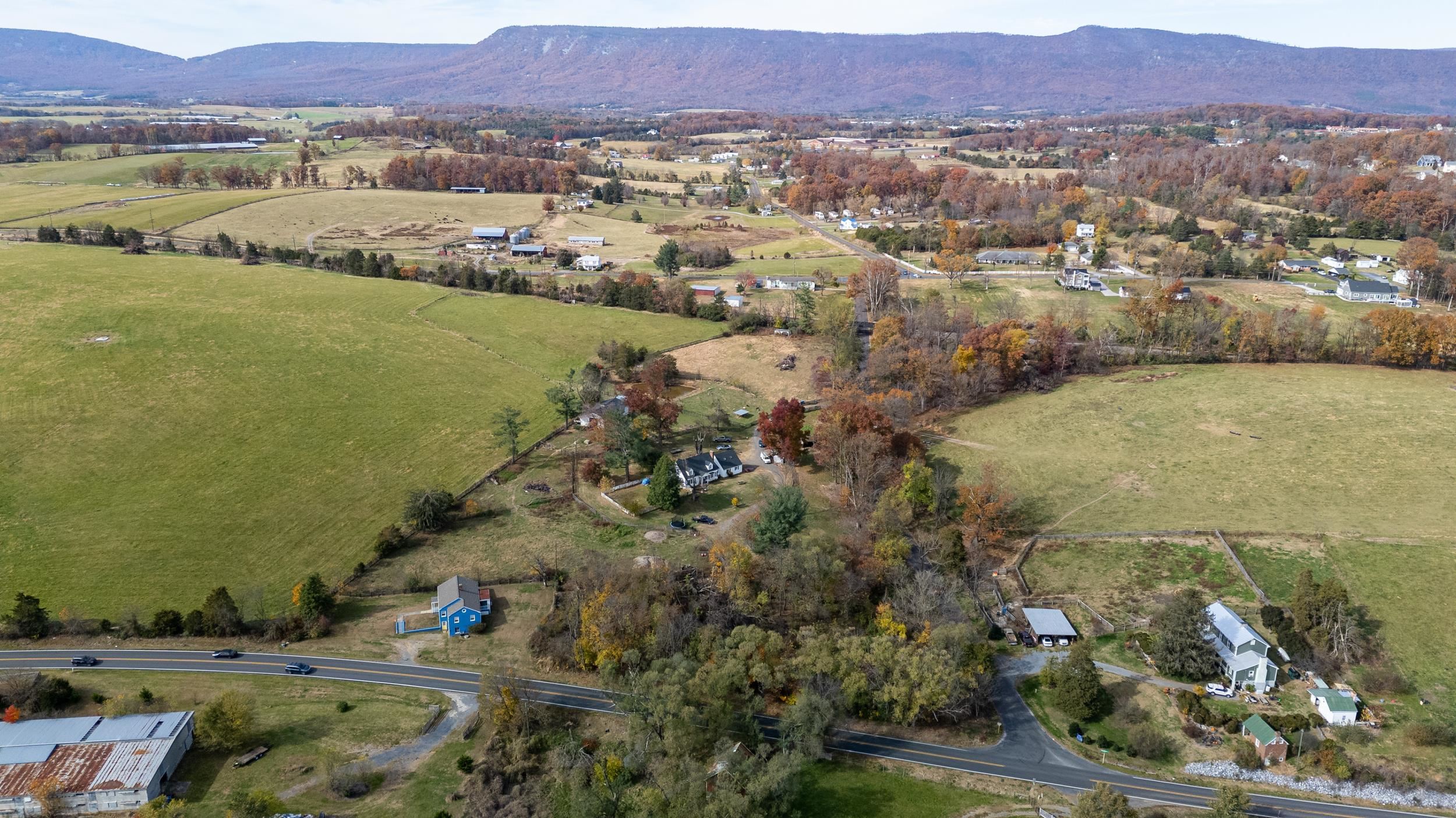 143 LAKEWOOD RD, LURAY, Virginia 22835, 4 Bedrooms Bedrooms, ,2 BathroomsBathrooms,Residential,143 LAKEWOOD RD,670787 MLS # 670787 143 LAKEWOOD RD, LURAY, Virginia 22835, 4 Bedrooms Bedrooms, ,2 BathroomsBathrooms,Residential,143 LAKEWOOD RD,670787 MLS # 670787
